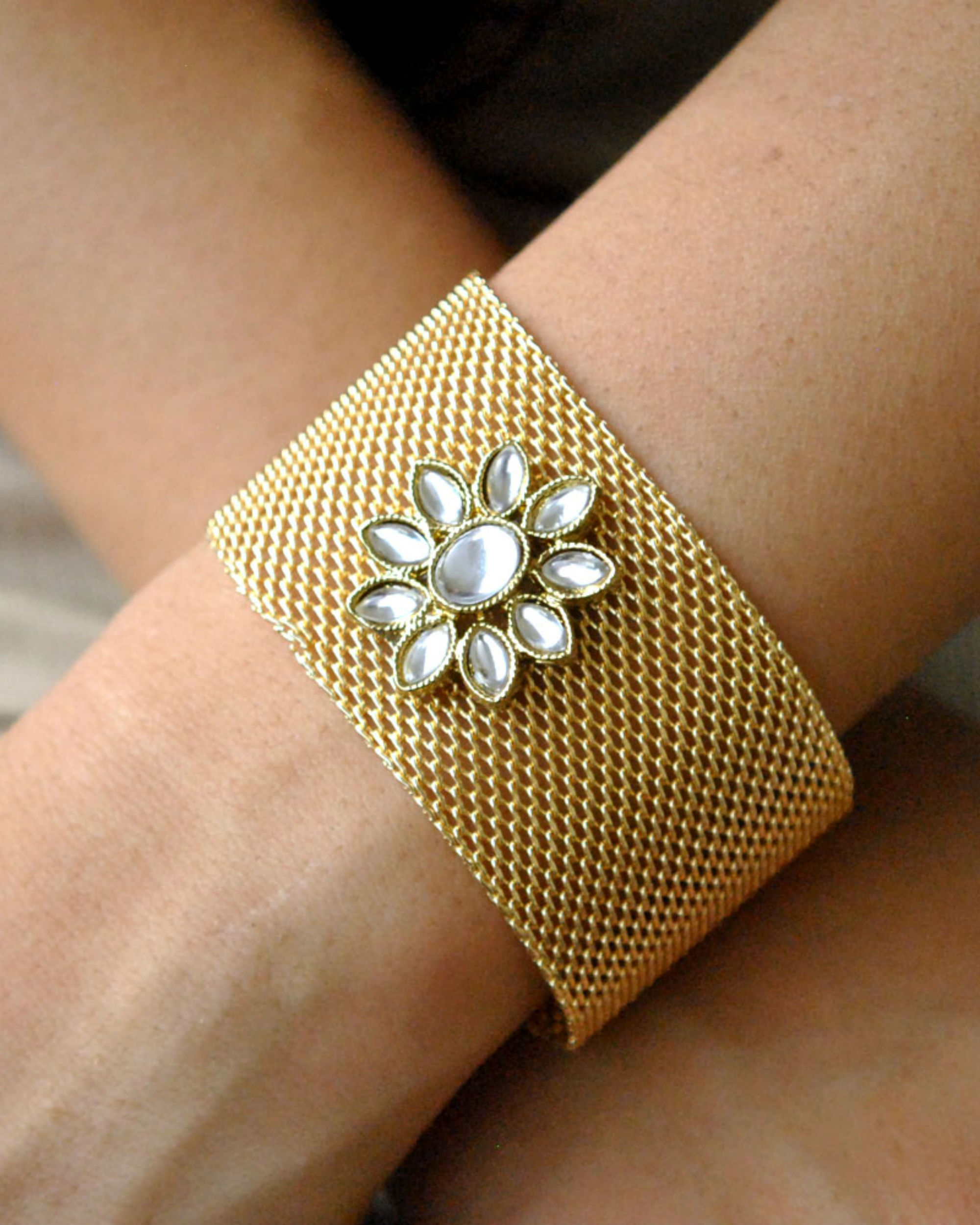 Golden mesh bracelet