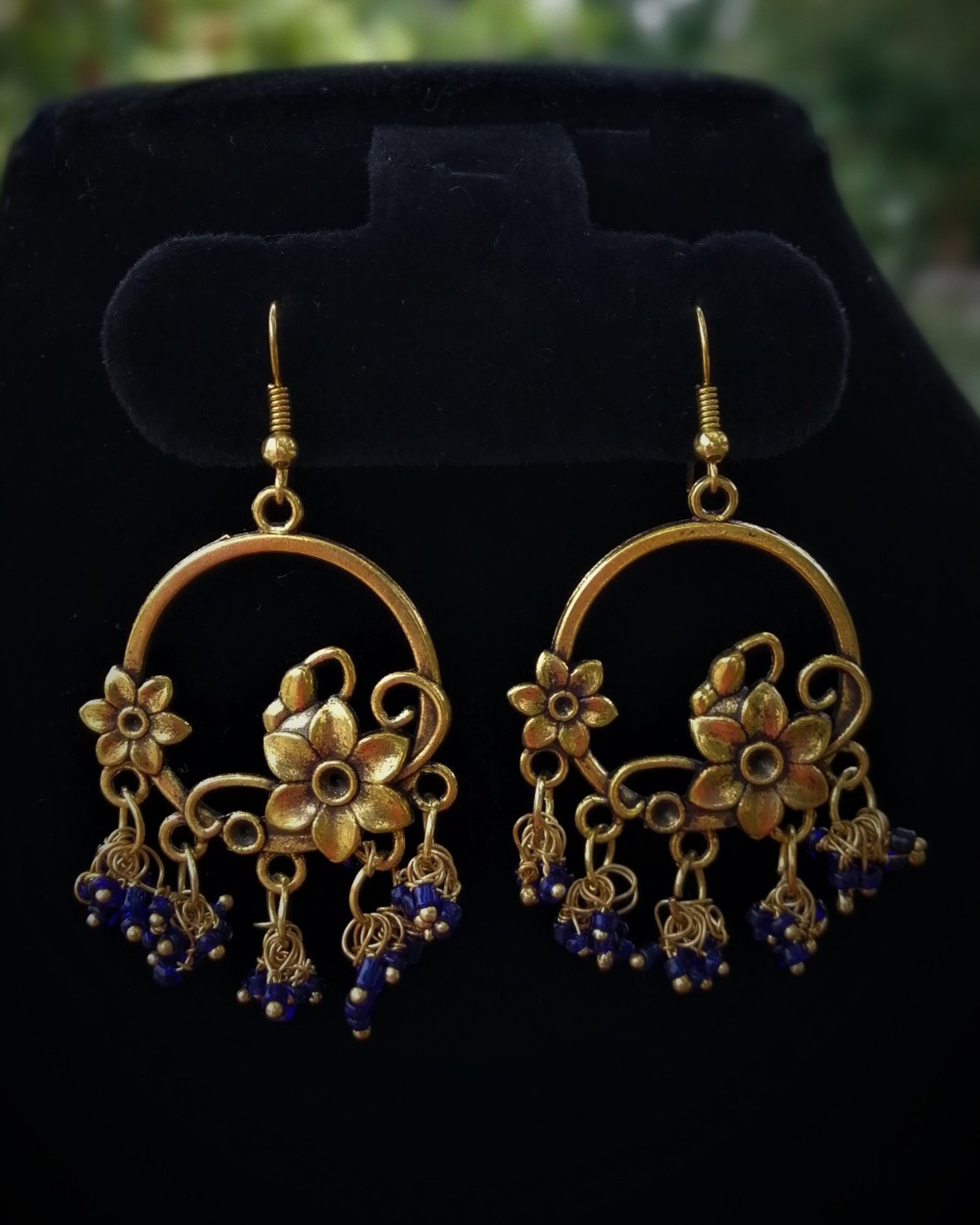 Flower beaded earrings by Amytra's The Secret Label