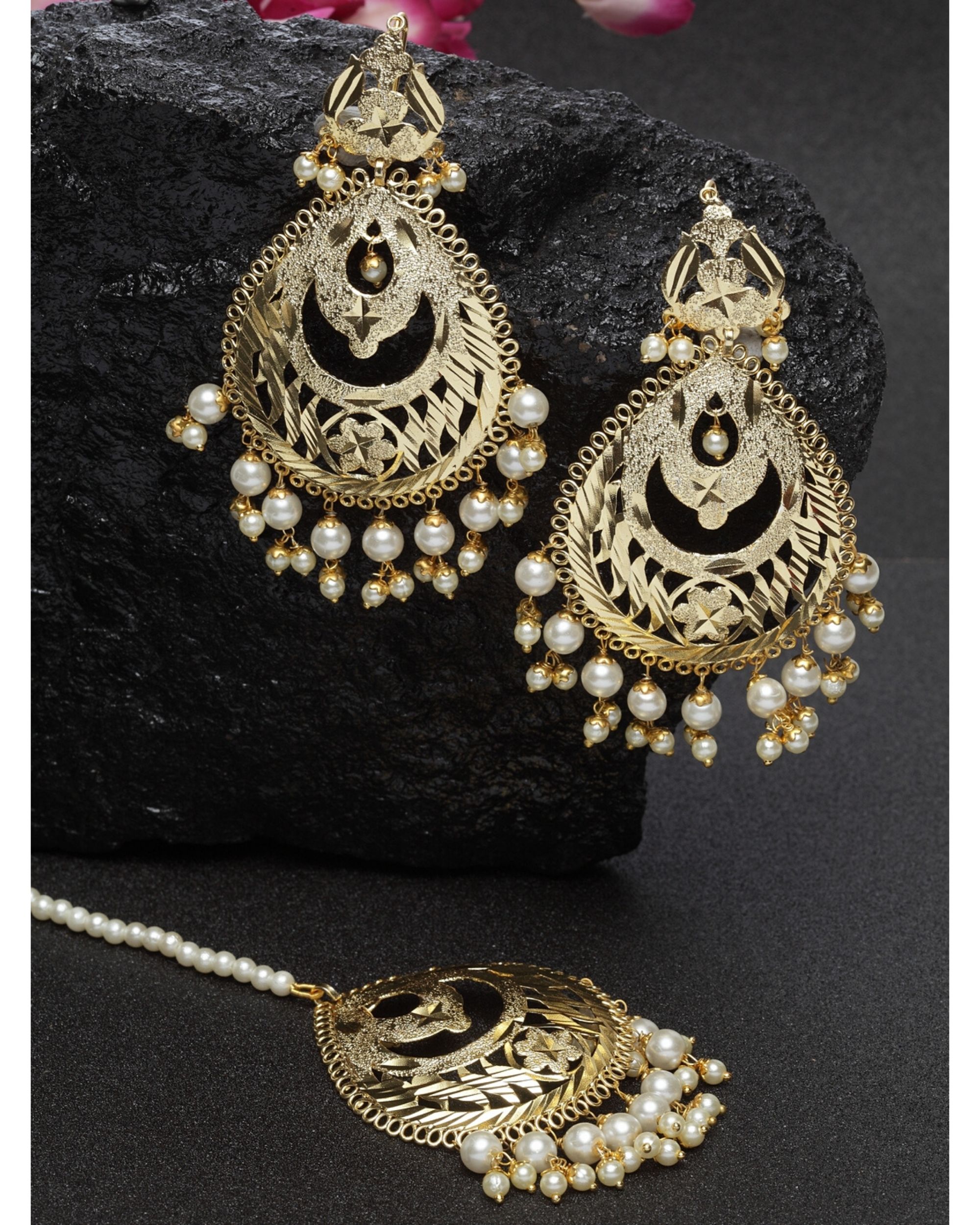 White pearl latkans with maang tika- Set Of Two by Dugri Style | The ...