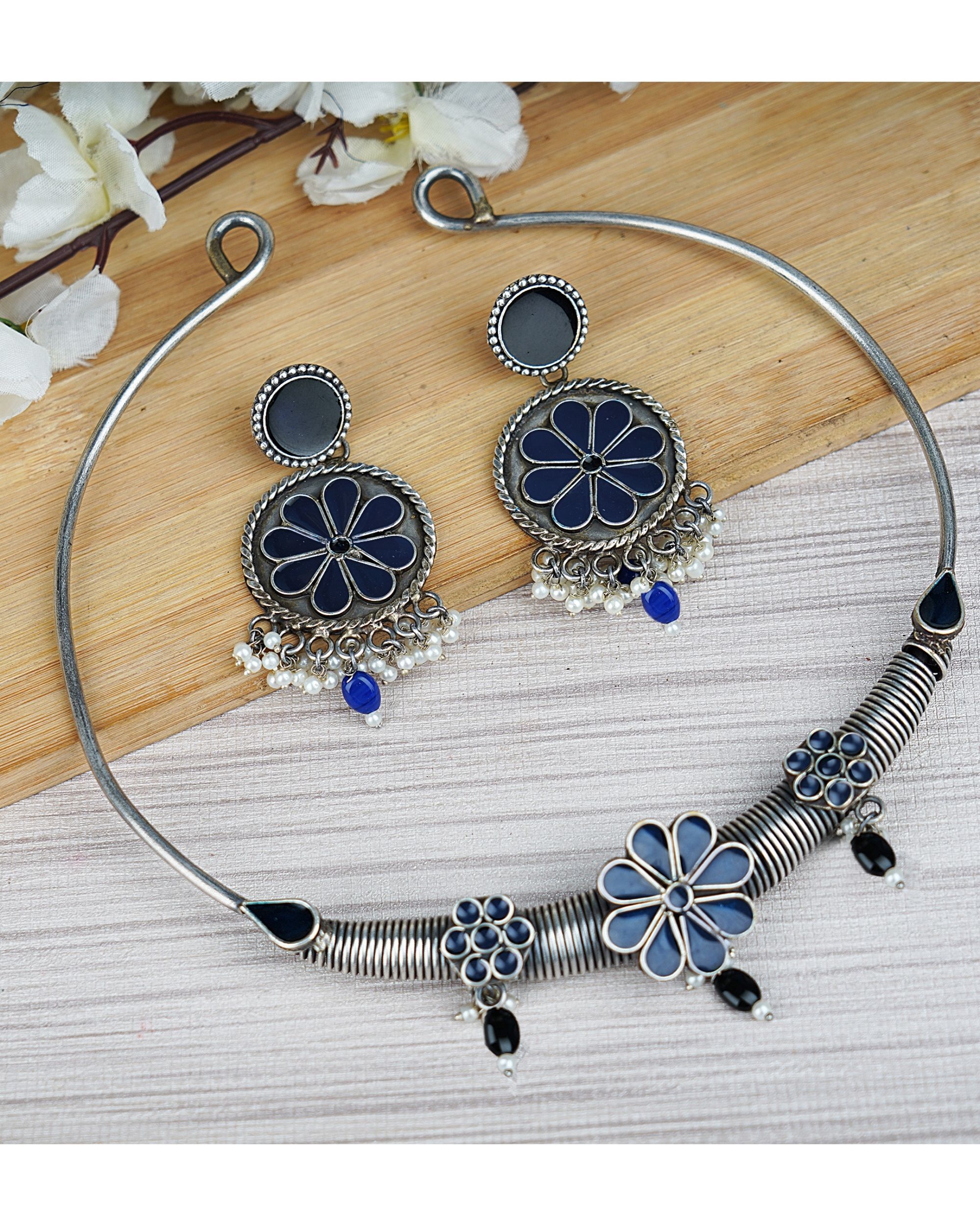 Blue floral drop neckpiece with earrings - set of two