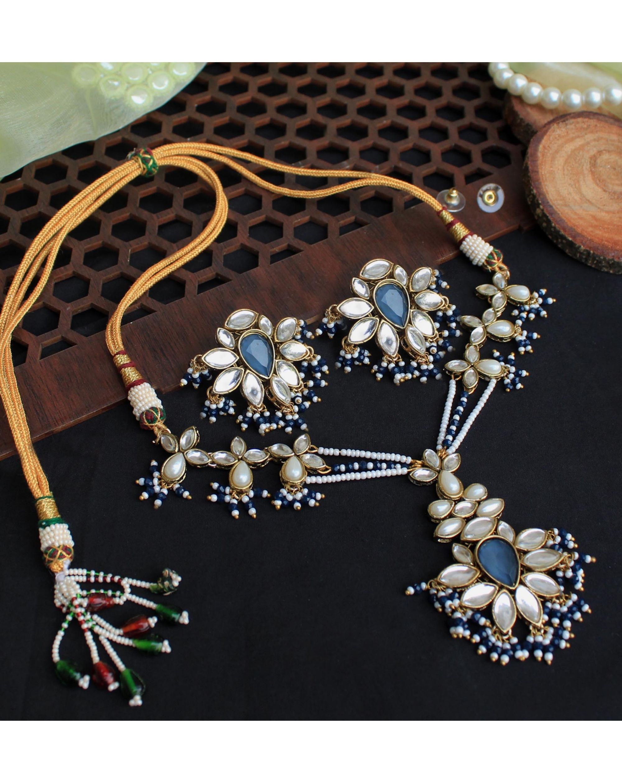 Blue and white kudan beaded floral neckpiece with earrings - set of two