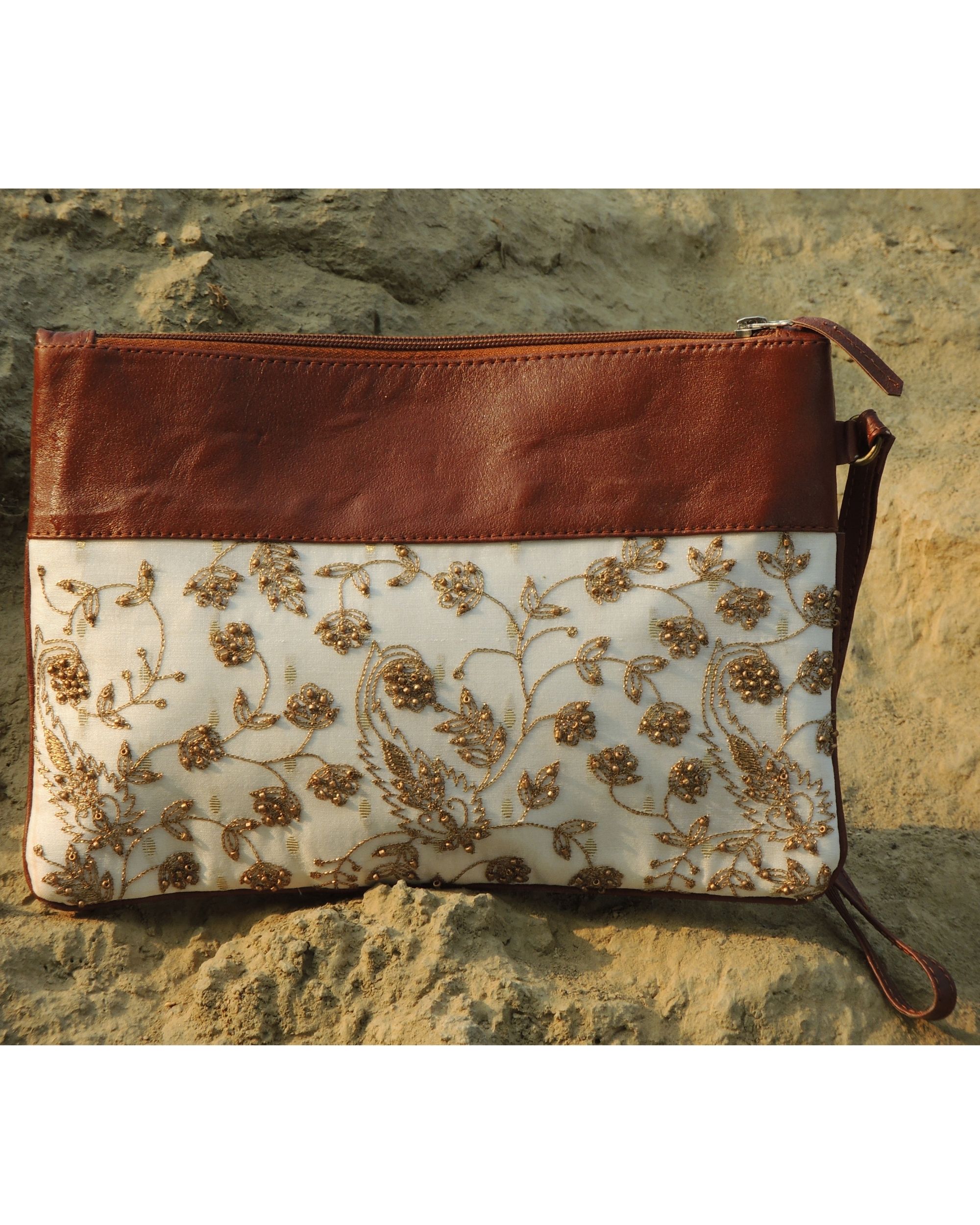 White discount floral clutch