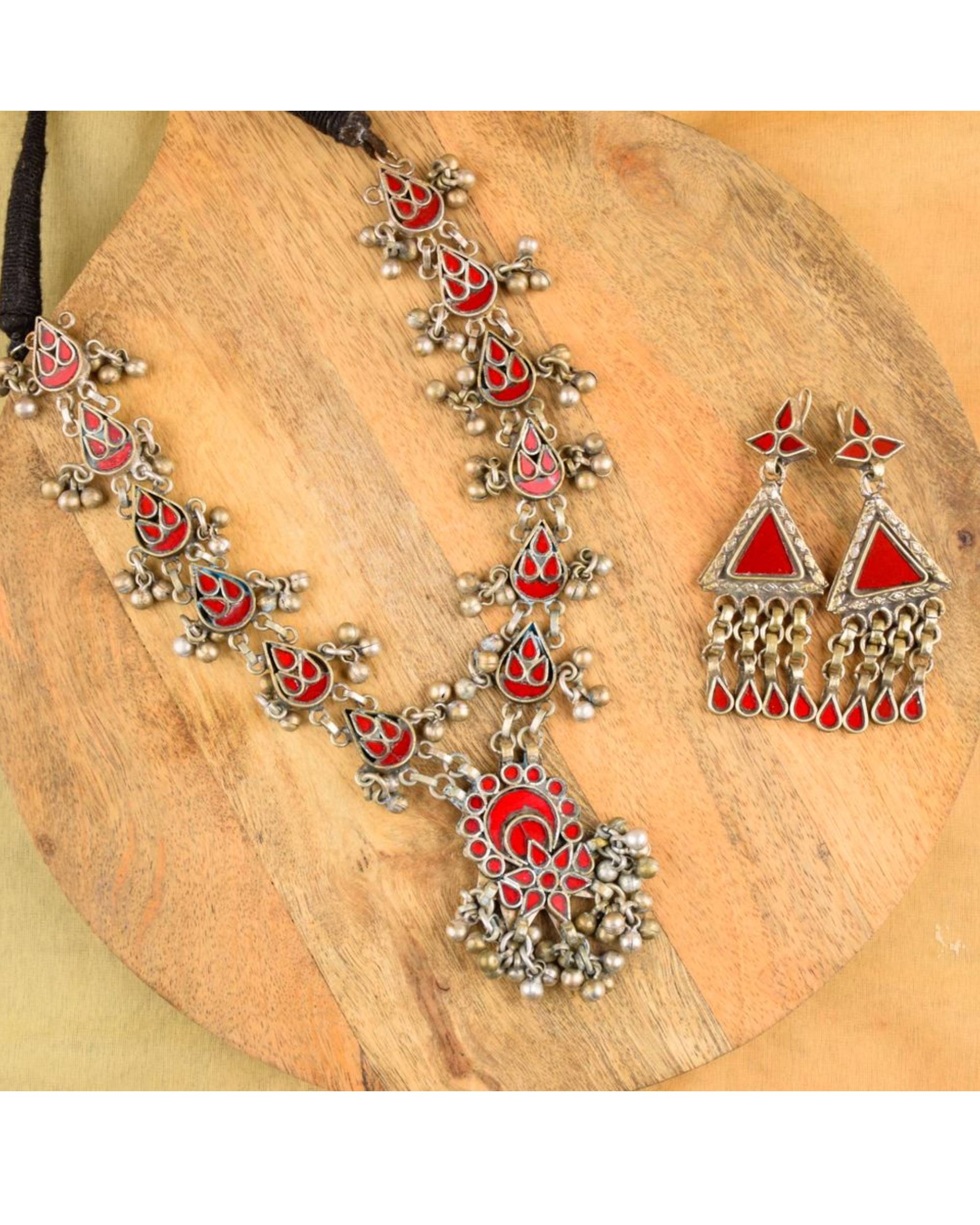 Red floral hand crafted glass work neckpiece with earrings - set of two