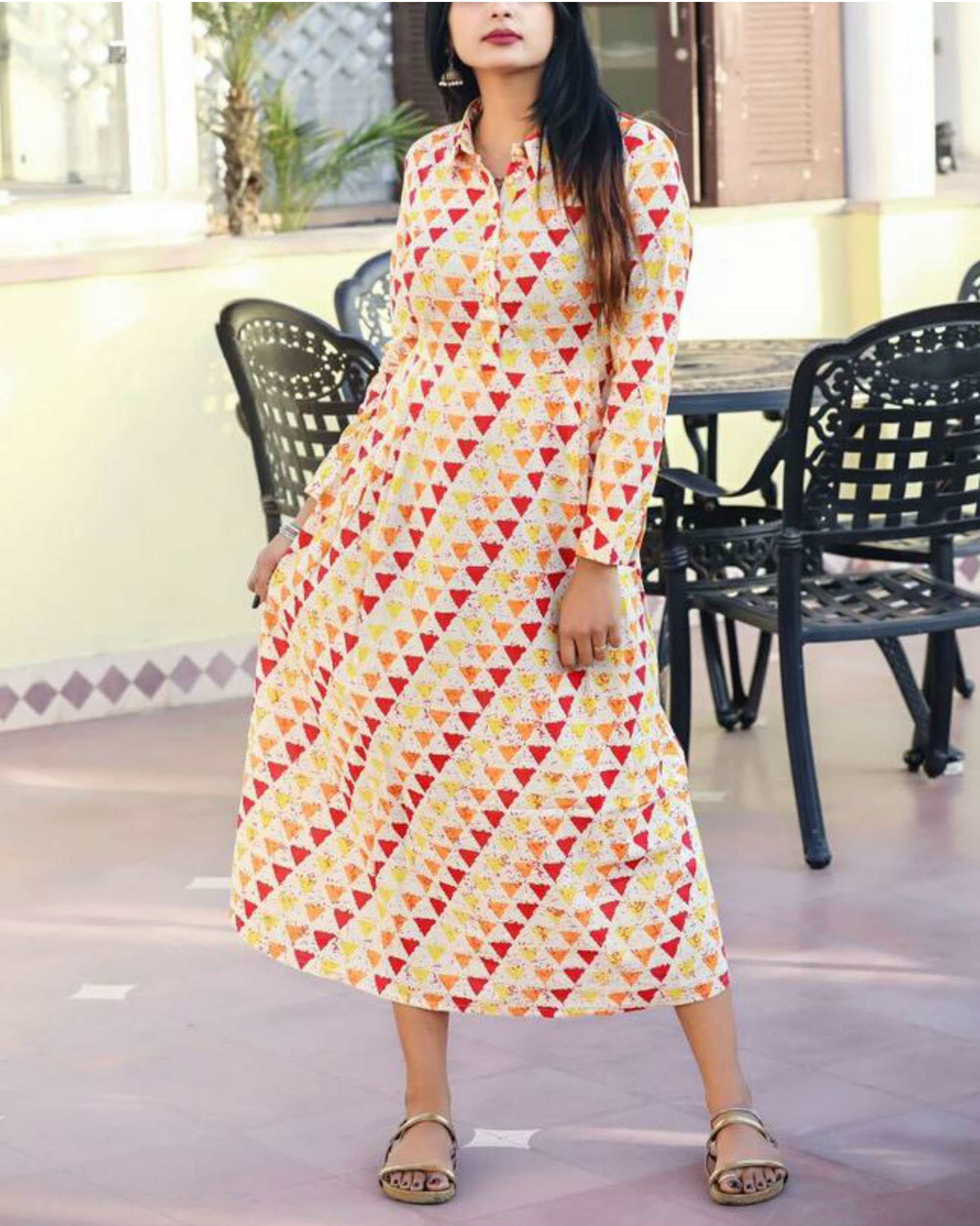 NEEDLE & THREAD Long dress with multicolor motif サンダル TALIA Faux-Wrap Midi Dress with Hi-Lo Skirt in Abstract