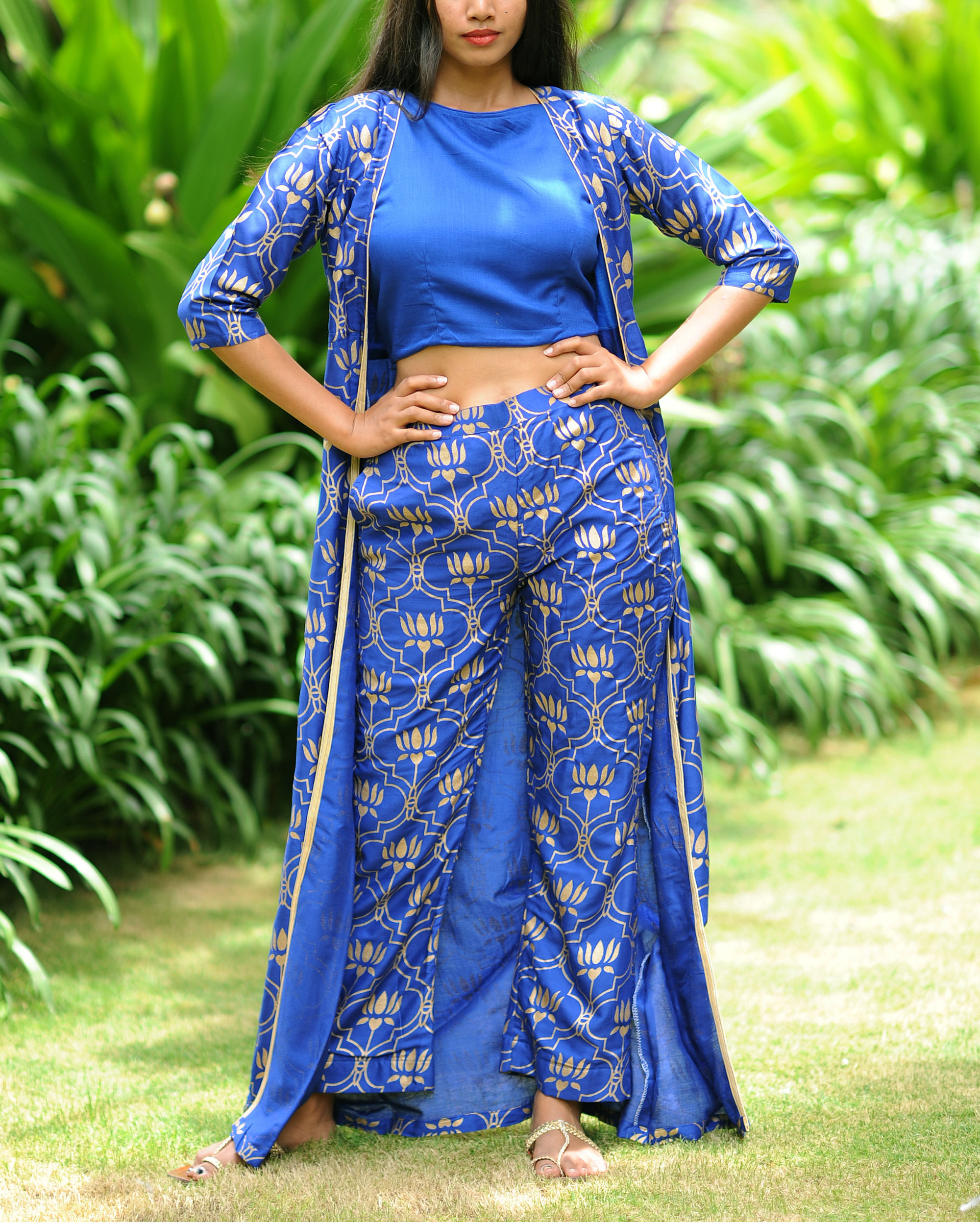 ethnic set for women