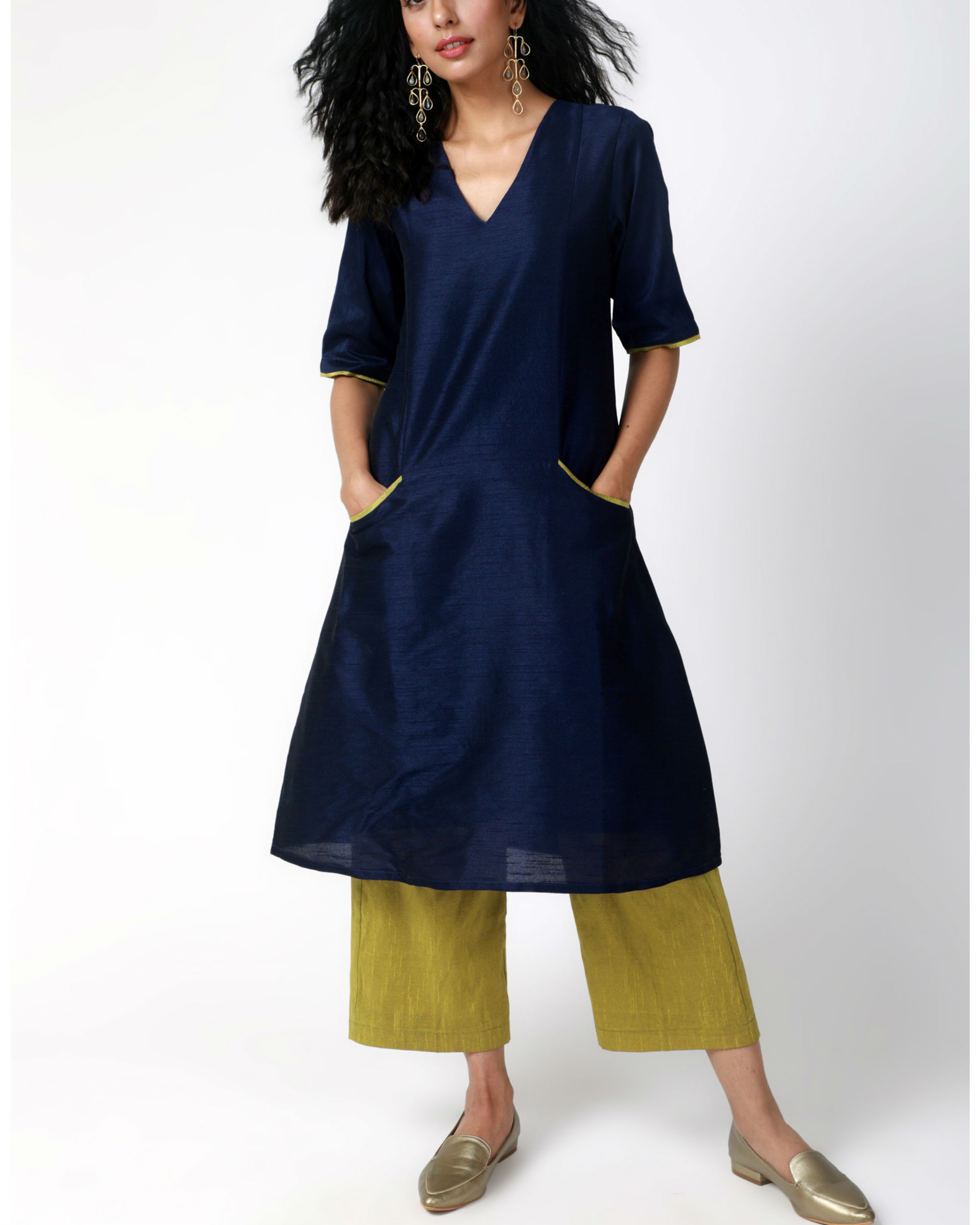 Blue green silk kurta with pants by trueBrowns | The Secret Label