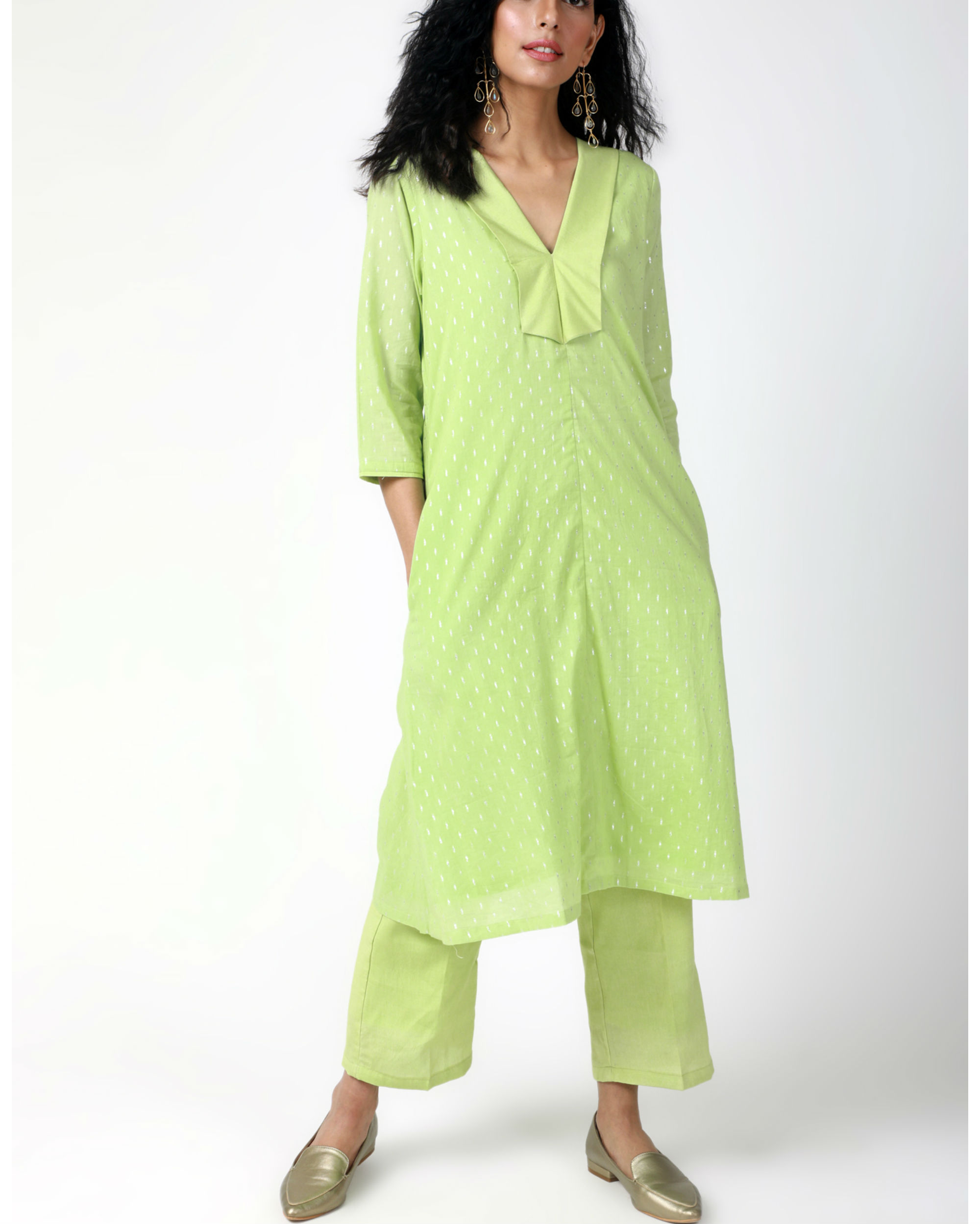 Green collared kurta with pants by trueBrowns The Secret Label