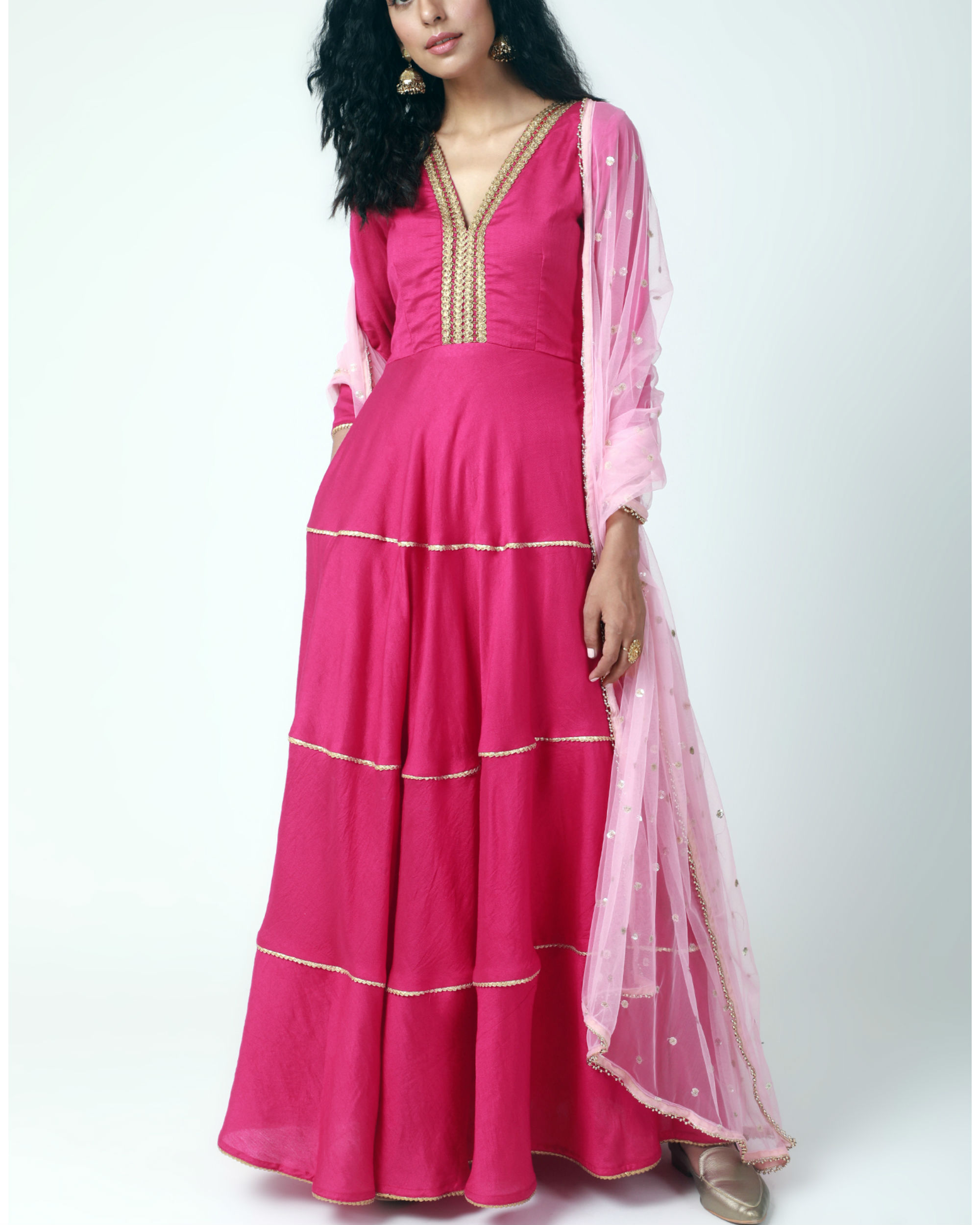 Pink gota tiered kurta with pants and dupatta by trueBrowns | The ...