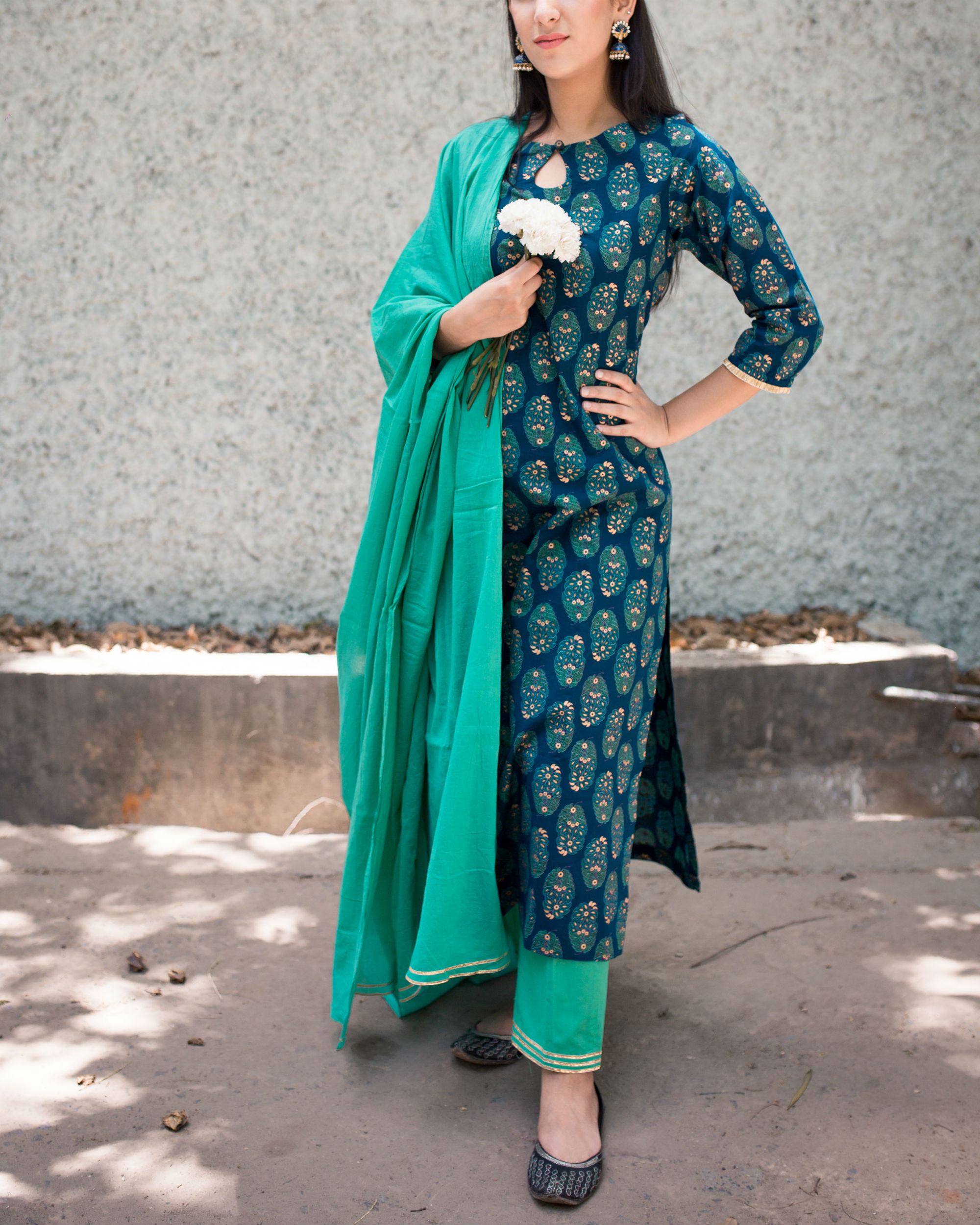 Green mulmul dupatta by Marasim | The Secret Label