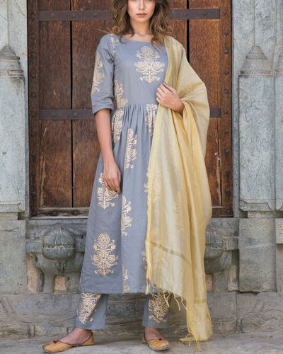 Embroidered Cotton Satin Pakistani Suit in Grey : KCH6760