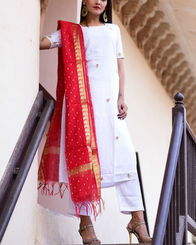 white frock with dupatta
