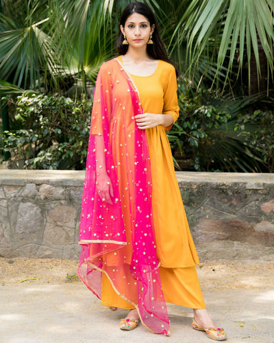 Mustard kurta set with pink dupatta by Empress Pitara | The Secret Label