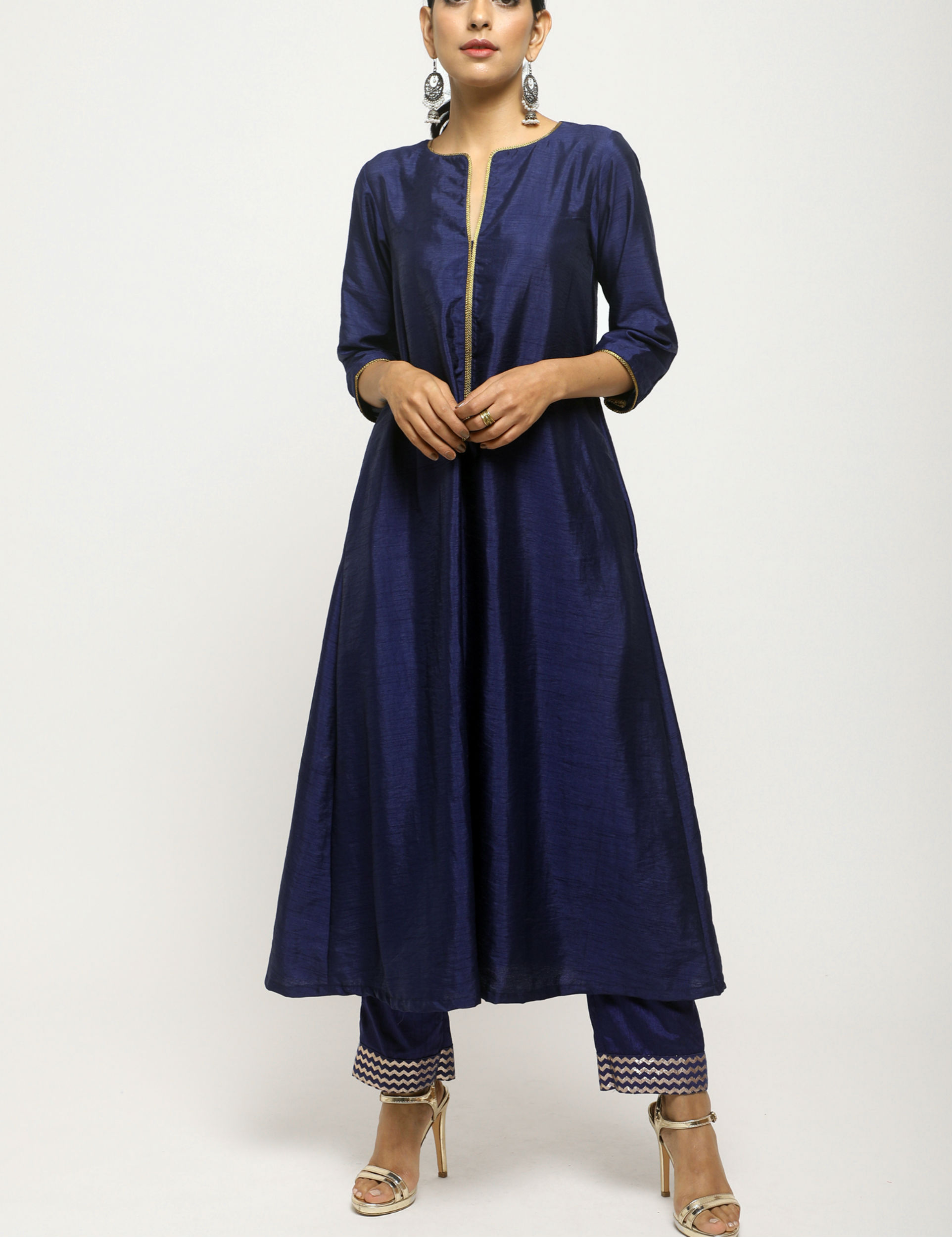 Navy blue lace kurta pant set by trueBrowns | The Secret Label