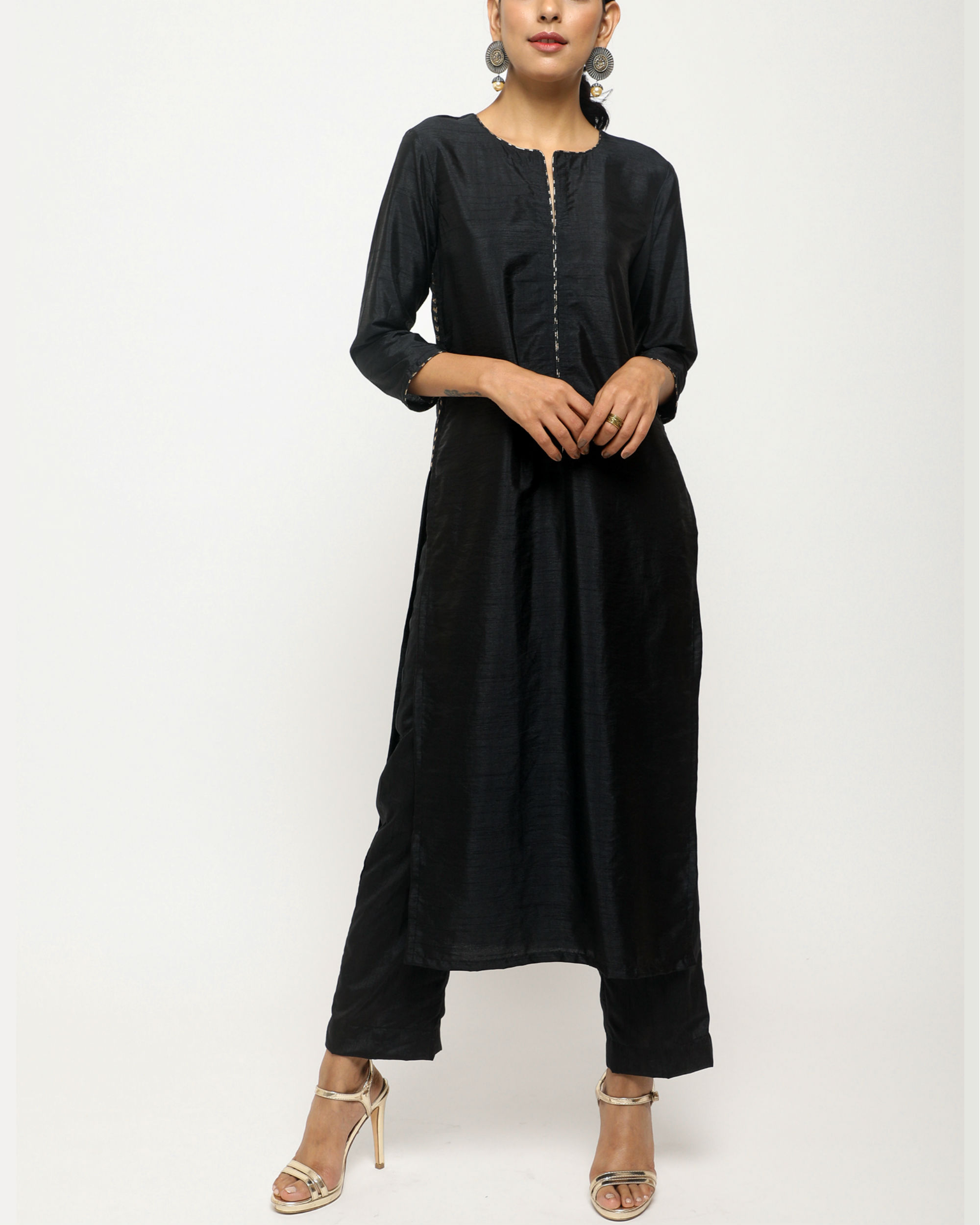 Black high slit kurta set by trueBrowns | The Secret Label