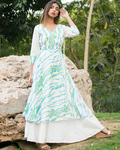 White shibori angrakha dress with inner by Chokhi Bandhani | The Secret ...