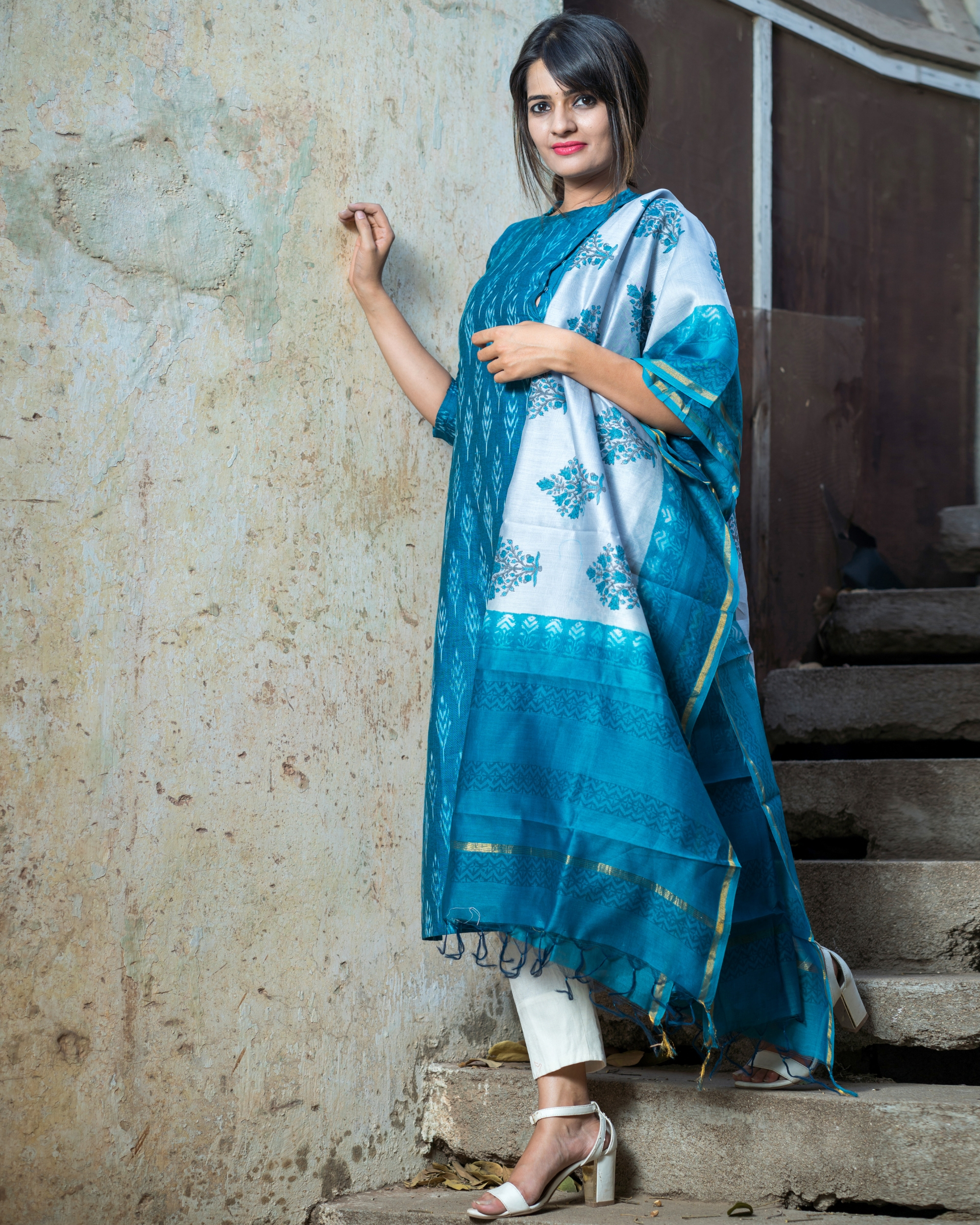 Blue Ikkat Kurta Set With Dupatta By Desi Doree The Secret Label 9564