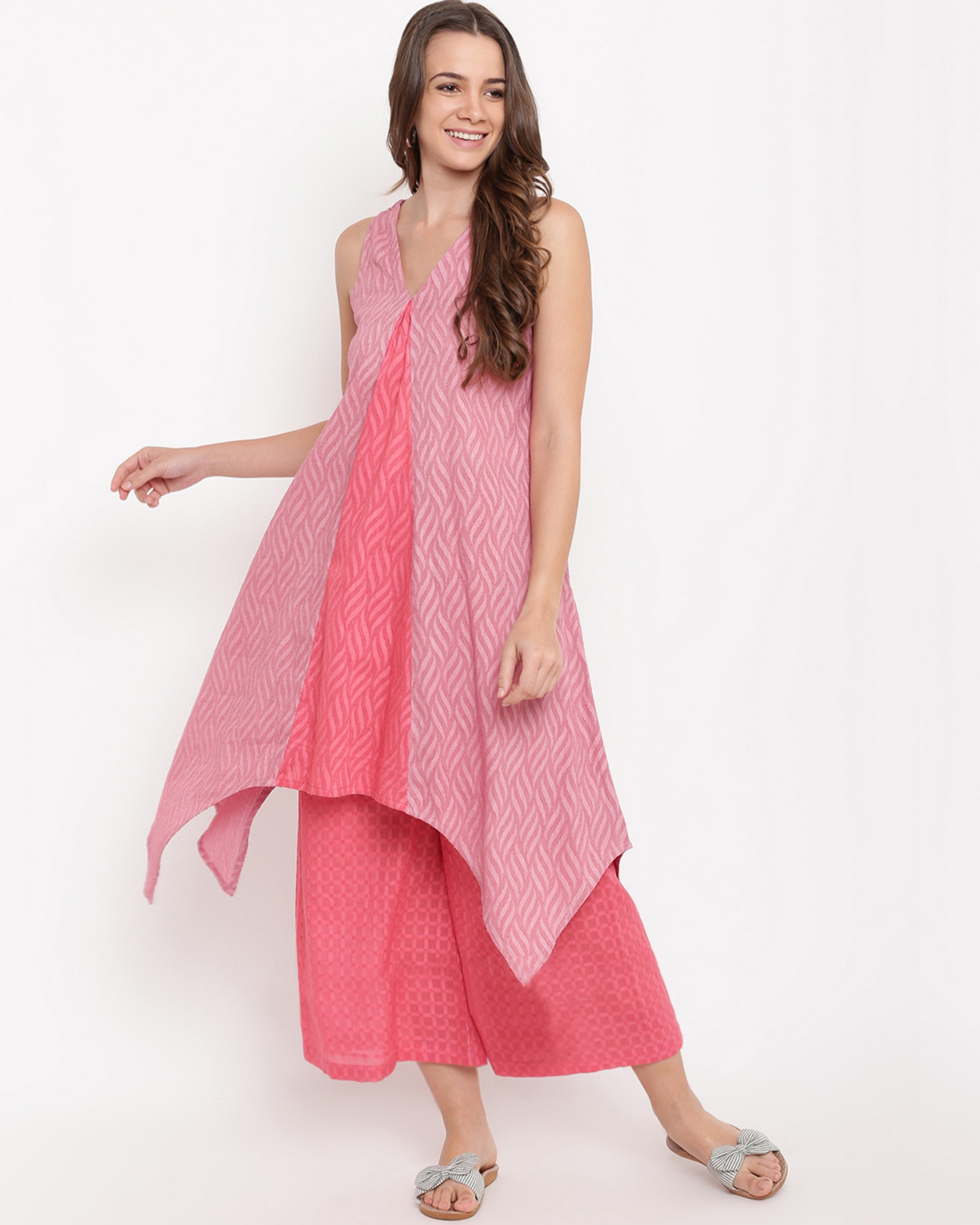 Pink asymmetric kurta with contrast palazzo by trueBrowns | The Secret ...