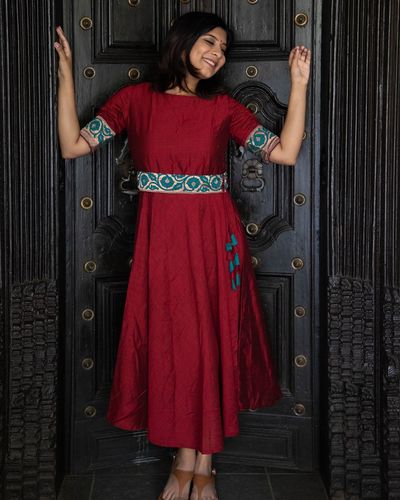 Maroon dress outlet with belt