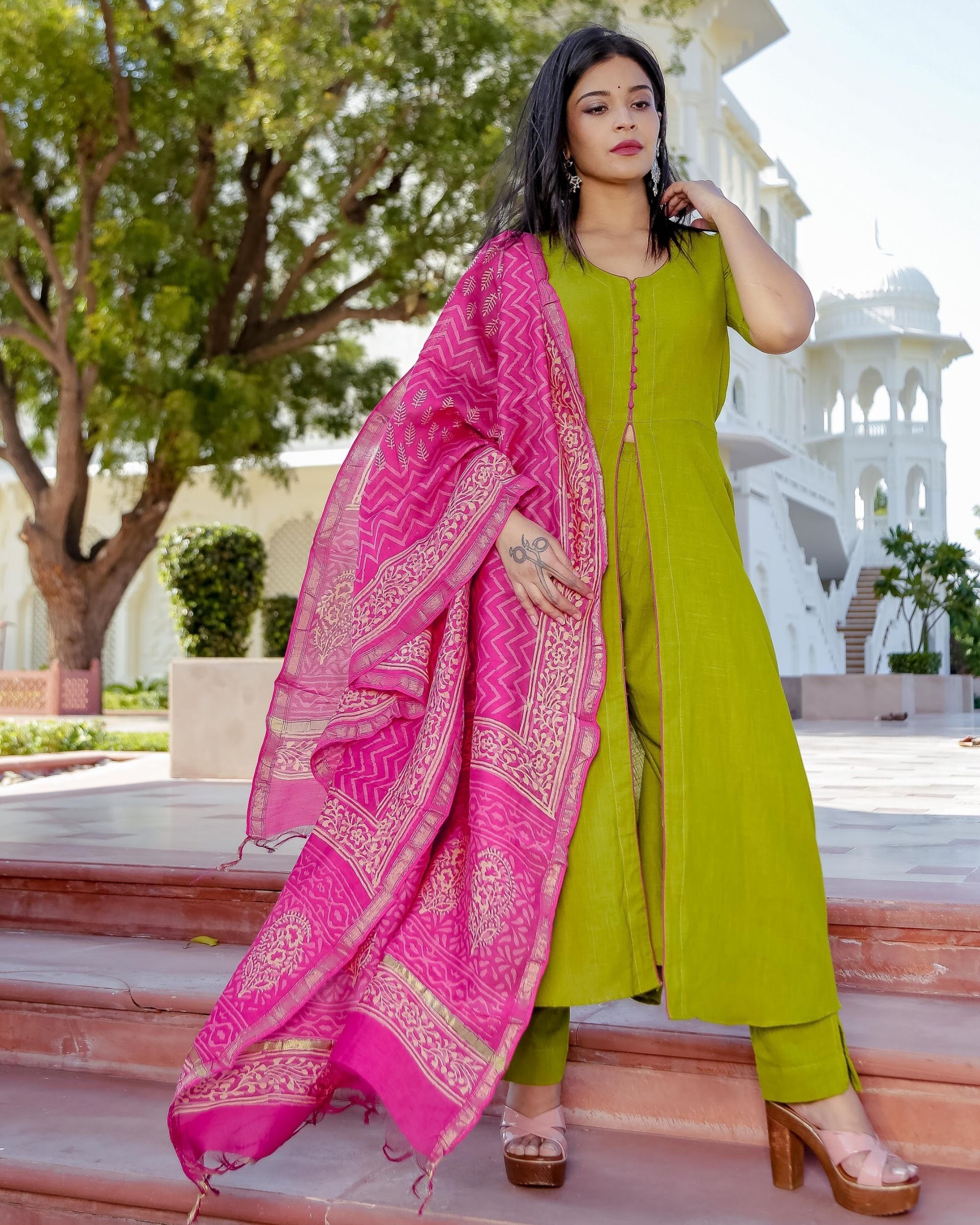 Green front slit kurta set with dupatta - set of three by Ambraee | The ...