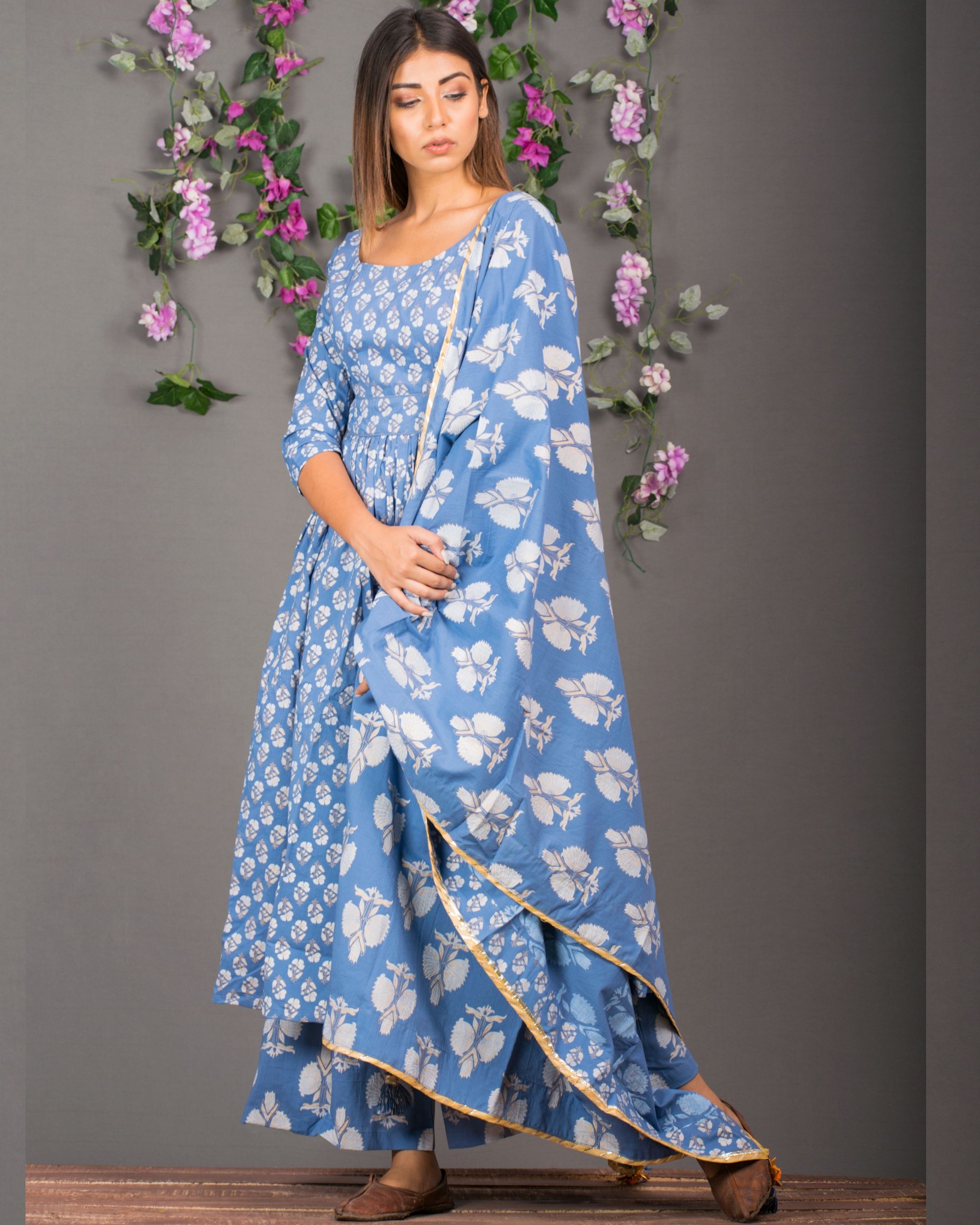 Blue and white printed suit set -set of three
