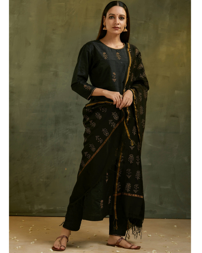 Charcoal black aari embroidered kurta set with black dupatta- Set of ...