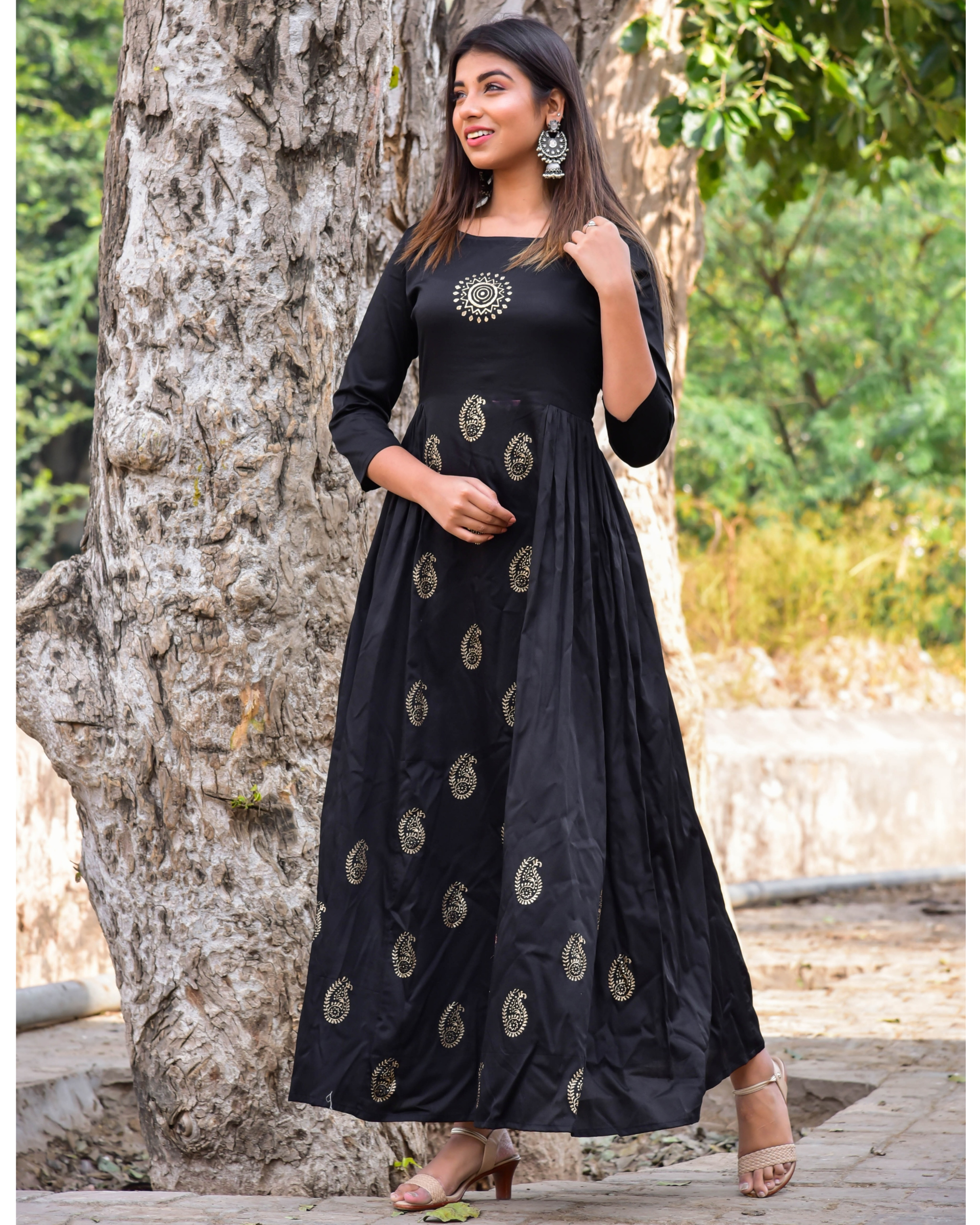 Blooming silky georgette partywear Anarkali with hand embroidery on ne –  MyBudgetStore.in