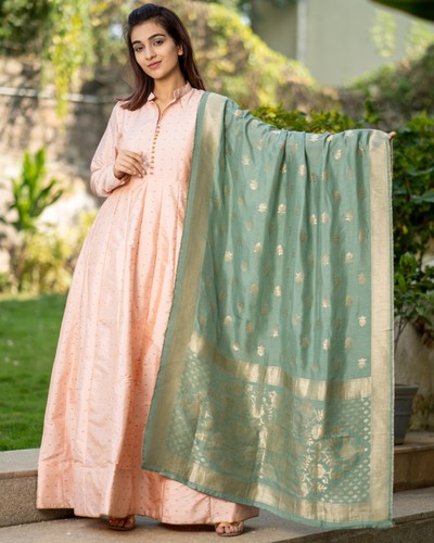 Banarasi dress with dupatta best sale