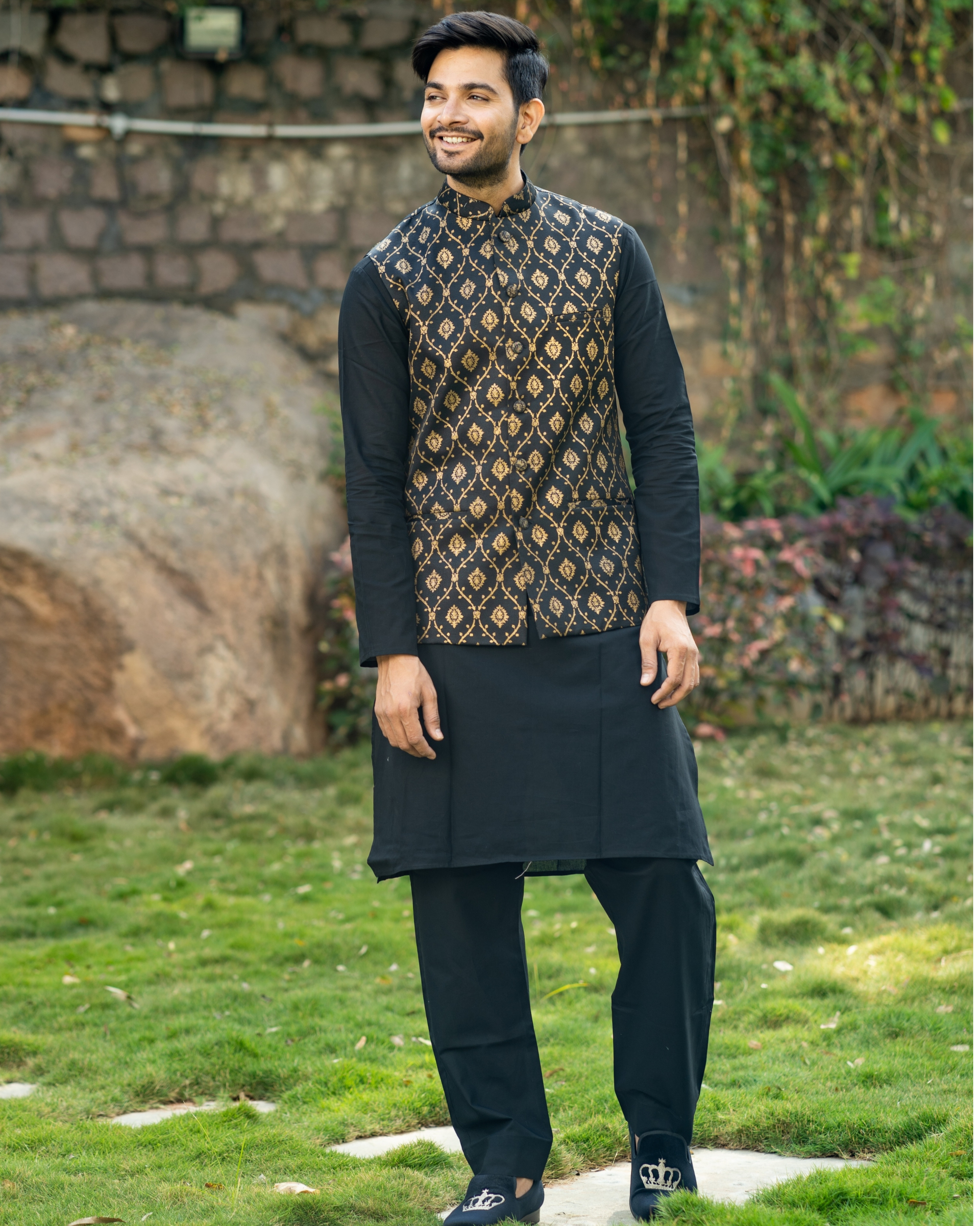 Pista Green Banarasi Silk Jacket with Kurta And Pajama for men online India  Color Green SizeKurta 40 Combination Options Kurta + Bottom + Jacket