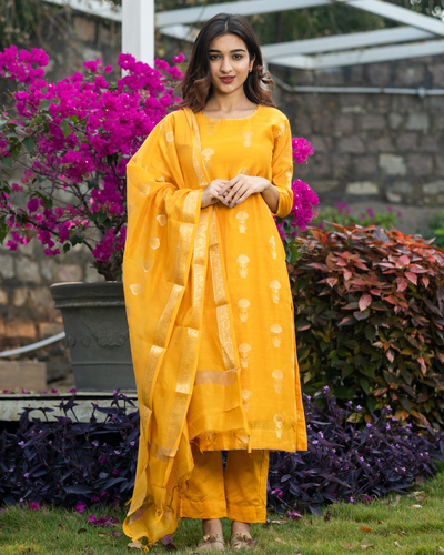 Amber yellow banarasi kurta and pants with dupatta - set of three by ...