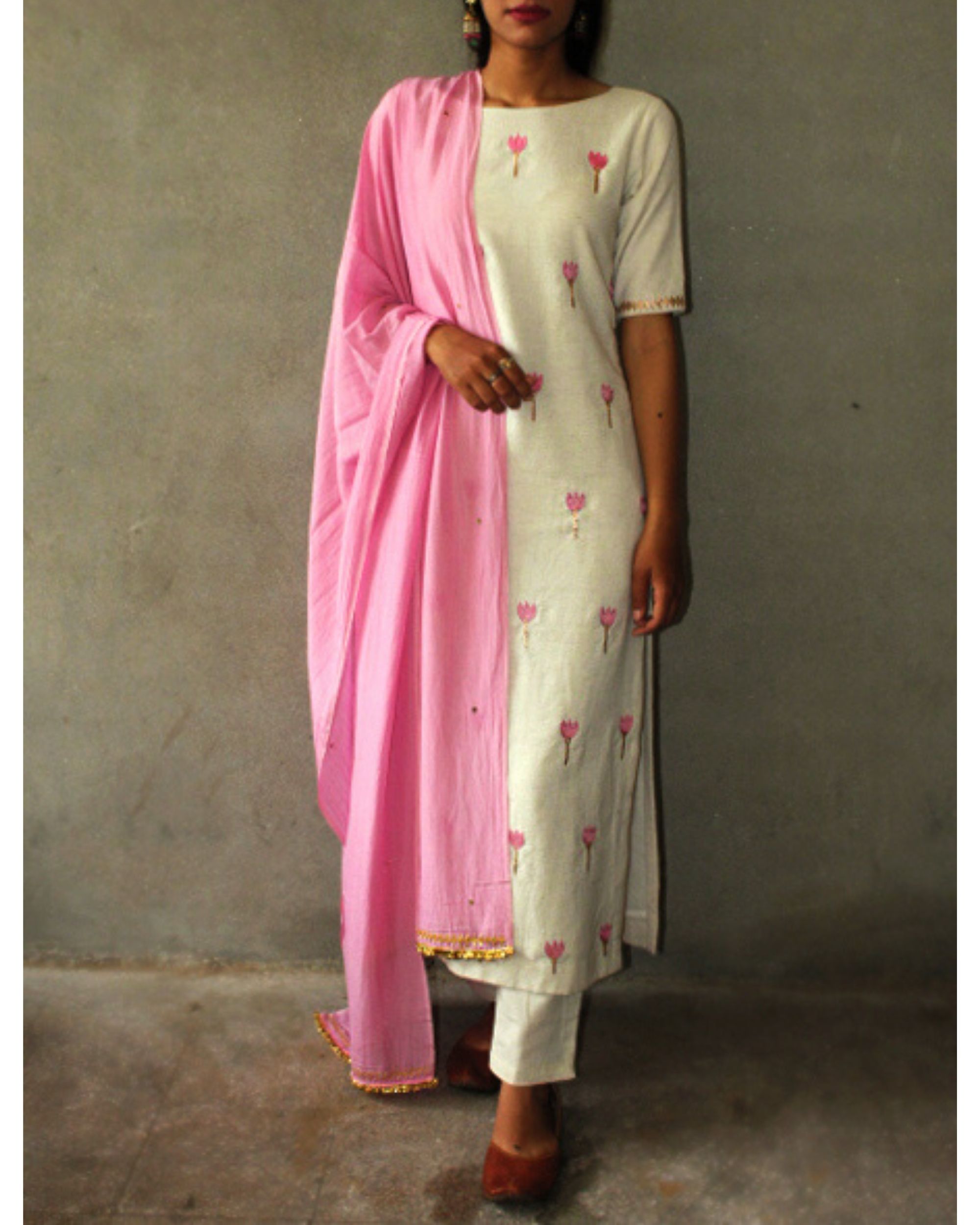 Preeti Recommends : ANNI DESIGNER Women's Cotton Blend Printed Straight  Kurta with Pant & Dupatta - PaisaWapas