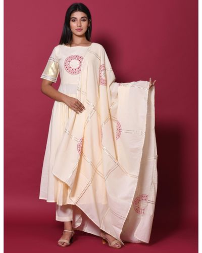 Cream cotton kurta and pants with mirror work mul dupatta- Set Of