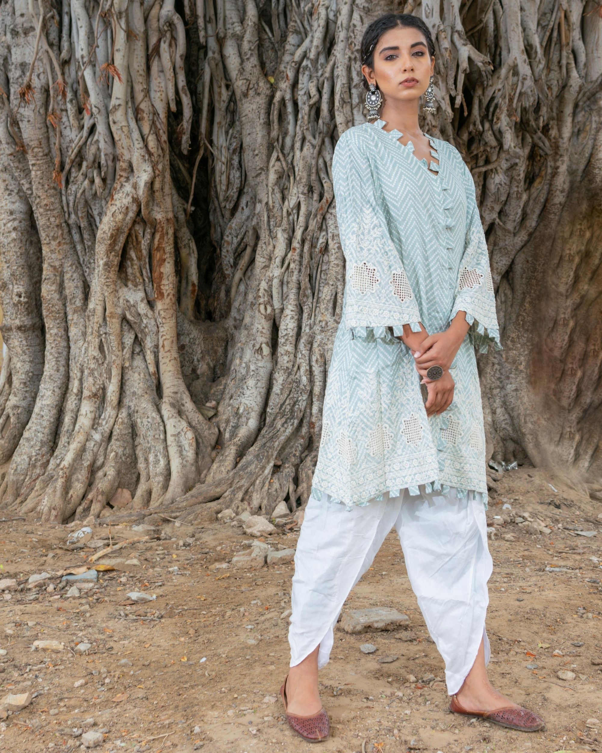 Buy Chanderi Kurta With Tulip Pants And Gota Embellished Potli by TAMRA BY  PAYAL KHANNA at Ogaan Market Online Shopping Site