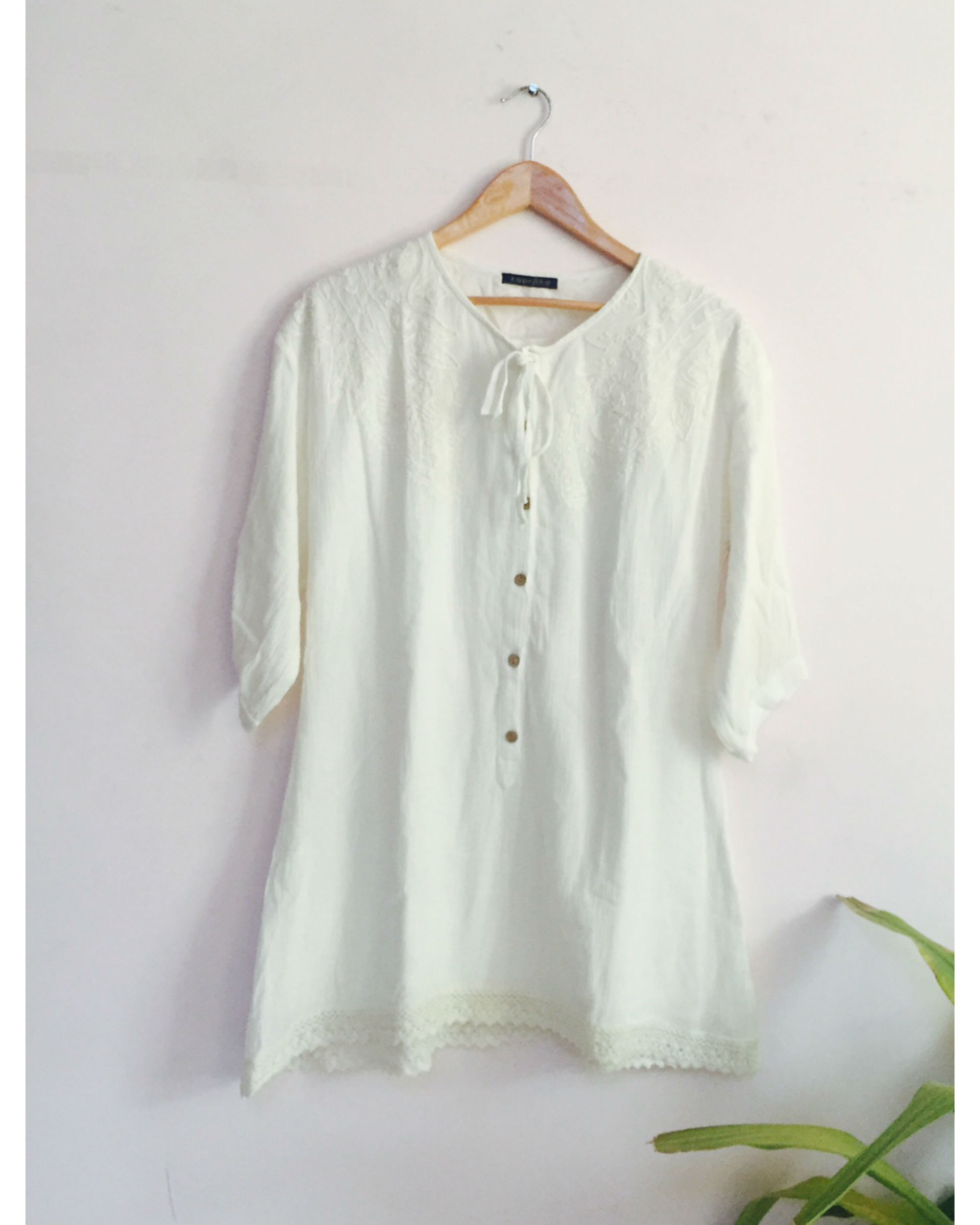 Off white summer cotton top by Kapraaha | The Secret Label