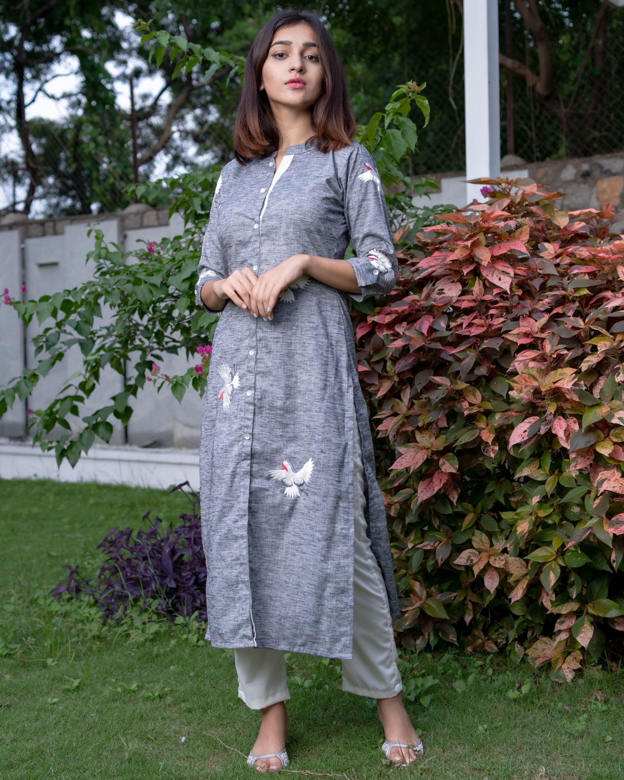 Grey bird embroidered buttoned kurta and pants - Set Of Two by Desi ...