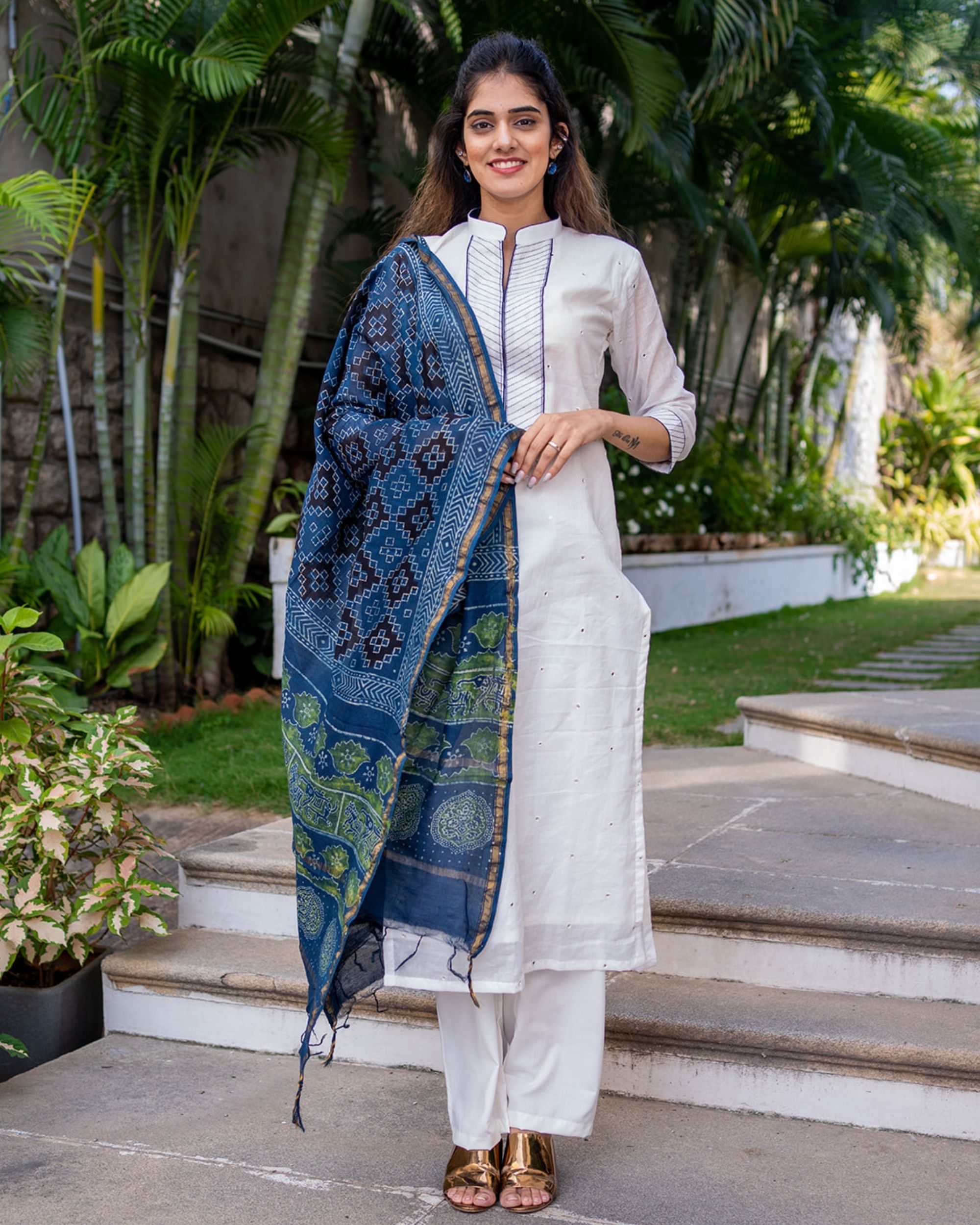 Midnight blue kurta and pants with fawn dupatta - set of three by The  Hemming Bird | The Secret Label