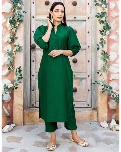 Chic and Elegant: Green Suit Set with White Embroidery and Complementi –  Cation Clothing