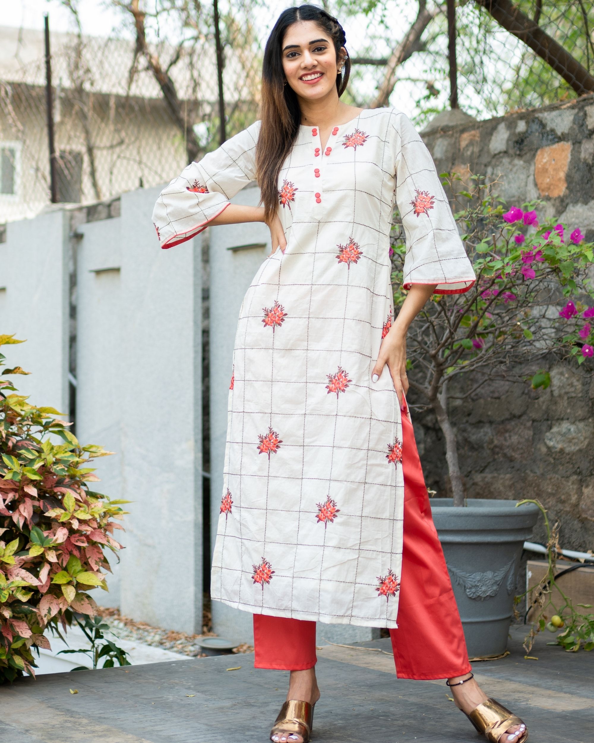 Off white floral embroidered kurta with pants- set of two by The Weave ...