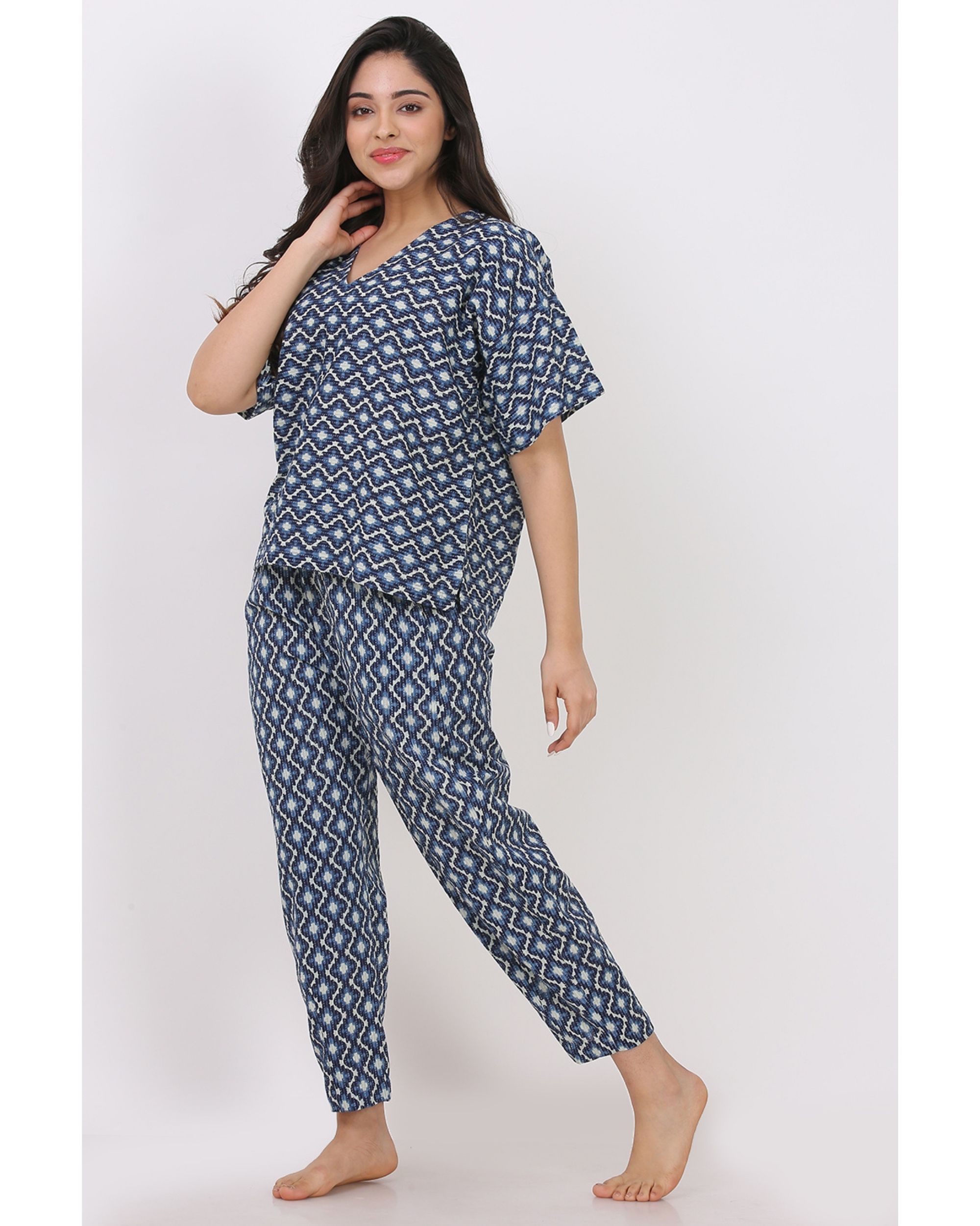 Blue geometric printed top with pants - set of two
