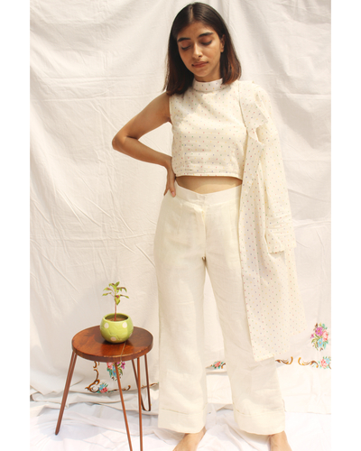 Mast & Harbour Belted Parallel Trousers Price in India, Full Specifications  & Offers | DTashion.com