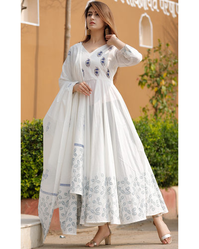 White shop color anarkali