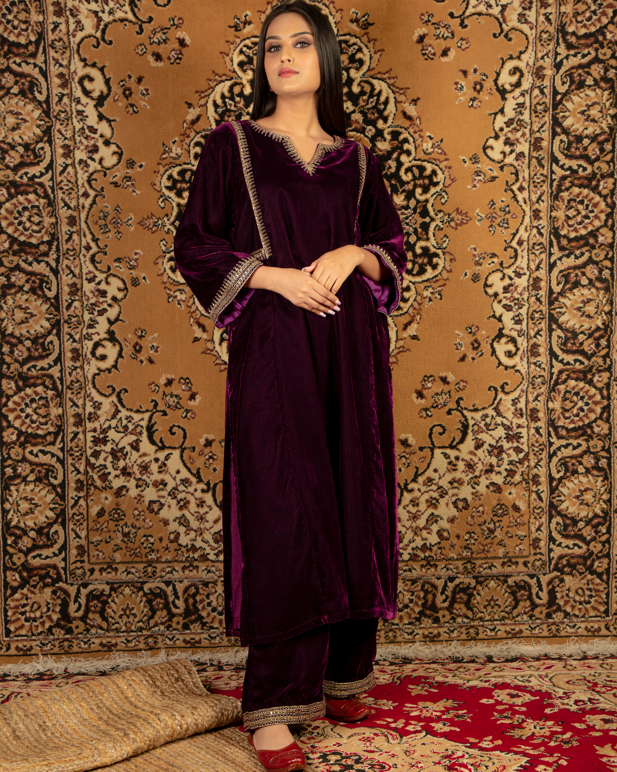 Lavanya The Label Women Embroidered Velvet Kurta with Trousers - Absolutely  Desi