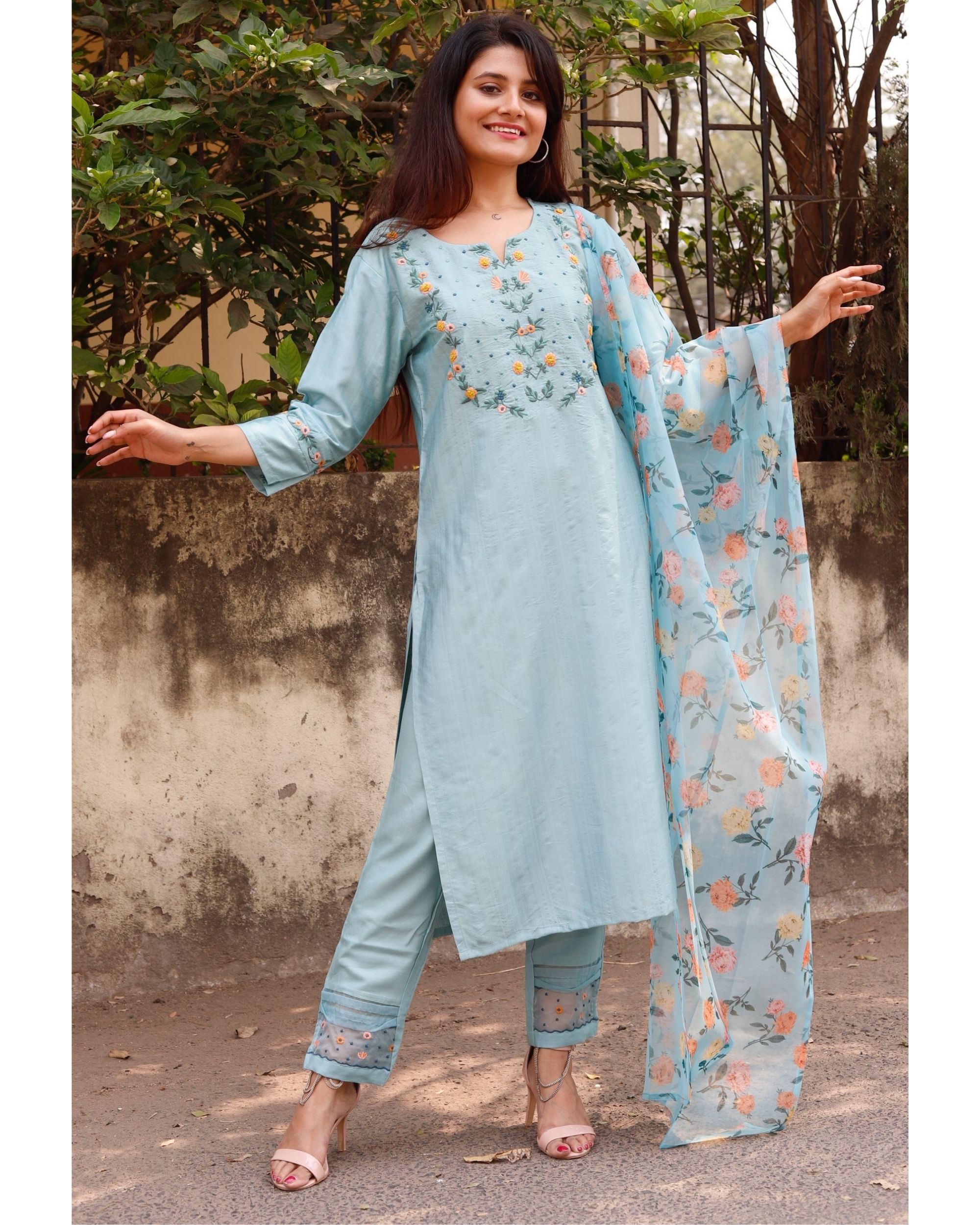 Teal blue embroidered kurta with pants and organza dupatta - set of three  by Autumn Lane | The Secret Label