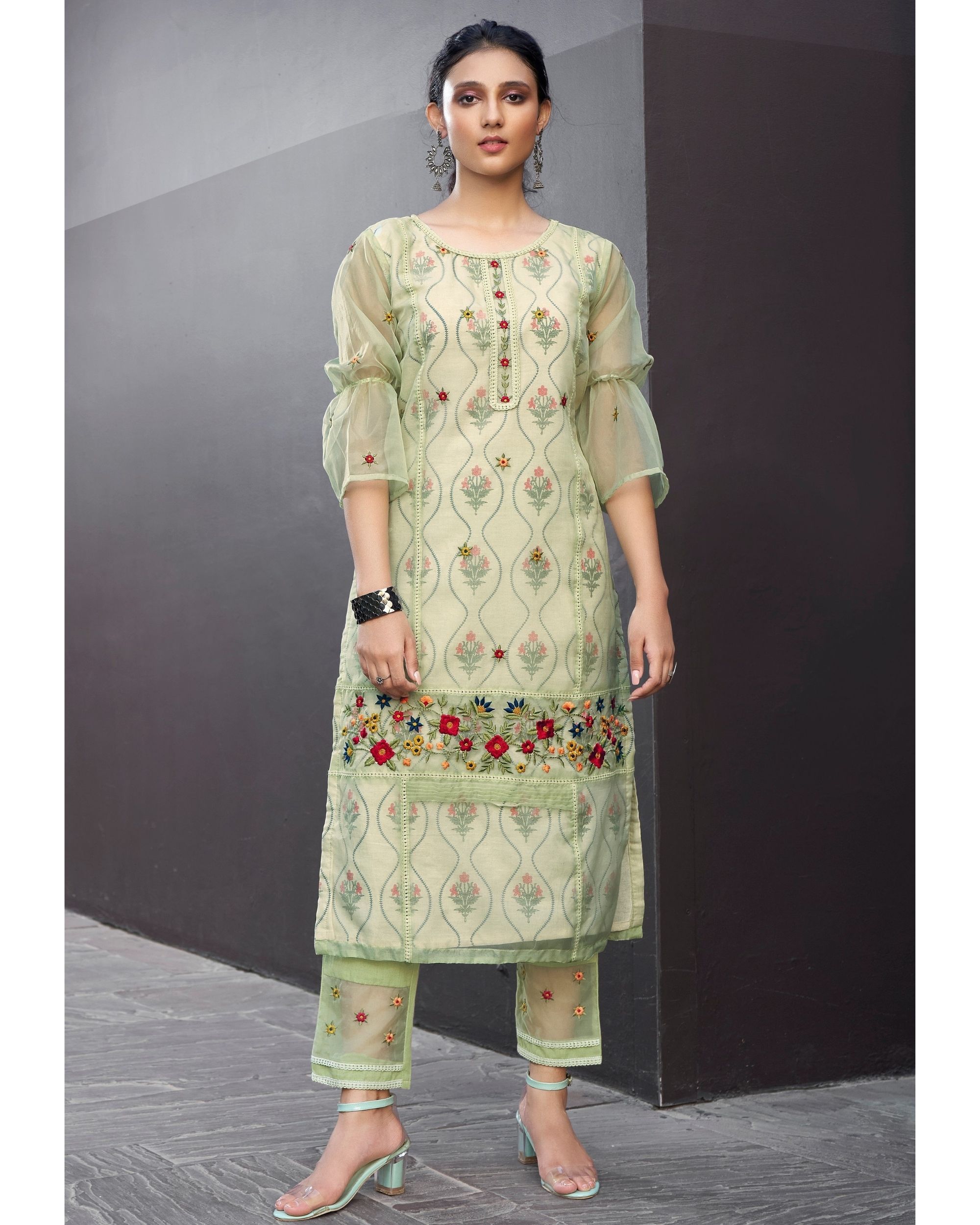 Latest 50 Type of Kurti Front Neckline Designs (2022) - Tips and Beauty |  Salwar neck designs, Kurti neckline pattern, Dress design patterns