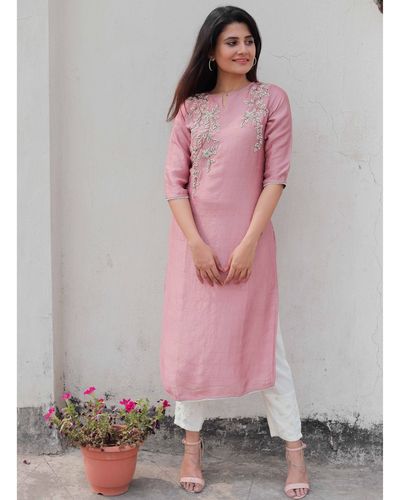 Buy online Yoke Embroidered Straight Kurta from Kurta Kurtis for Women by  Roar for ₹839 at 35% off | 2024 Limeroad.com