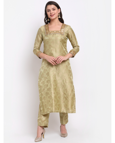 Buy Ecru Warm Velvet Kurta With Cigarette Pants In Pink Satin Silk. by  SHORSHE at Ogaan Online Shopping Site