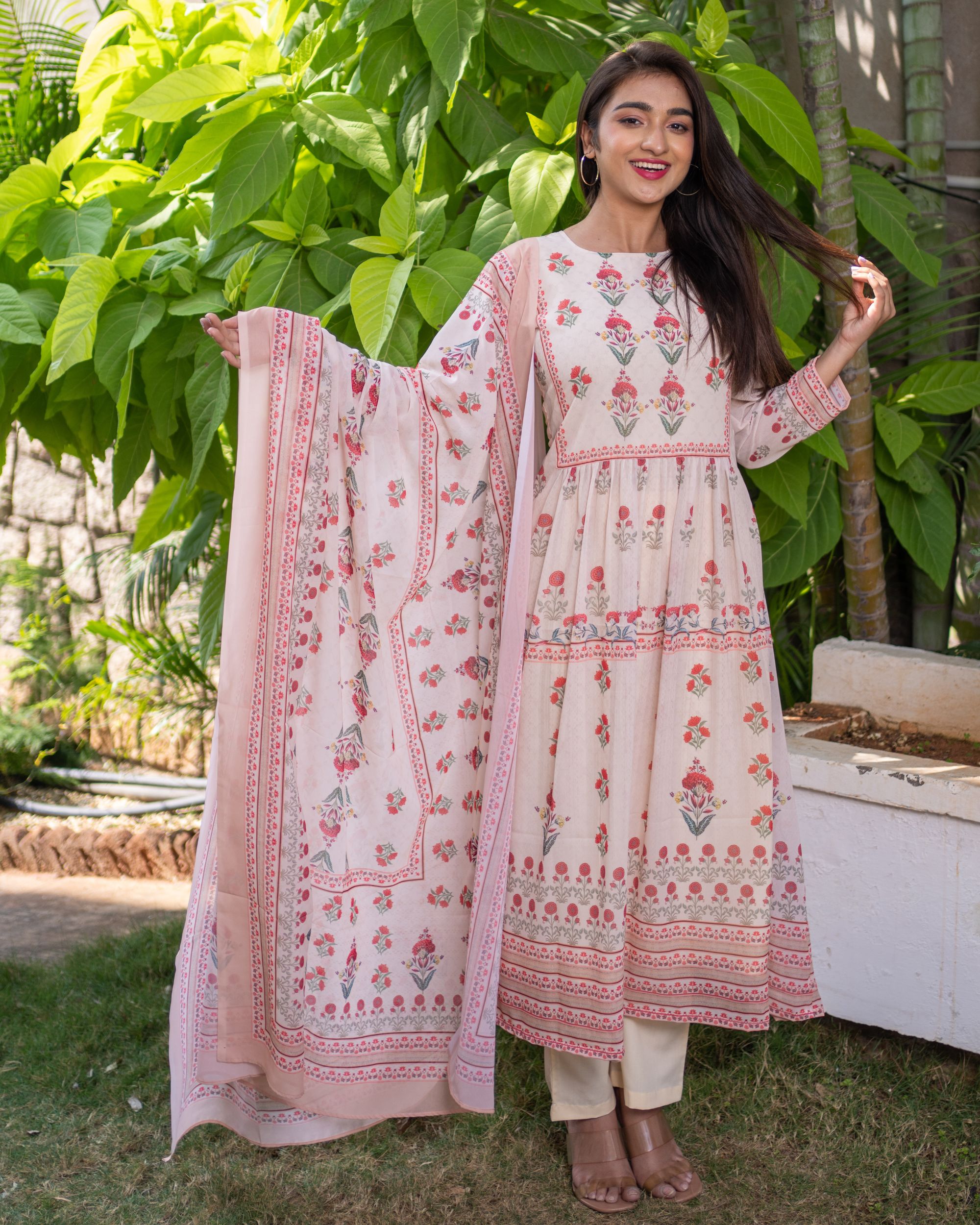 Beige and red floral boota printed kurta with dupatta - set of two