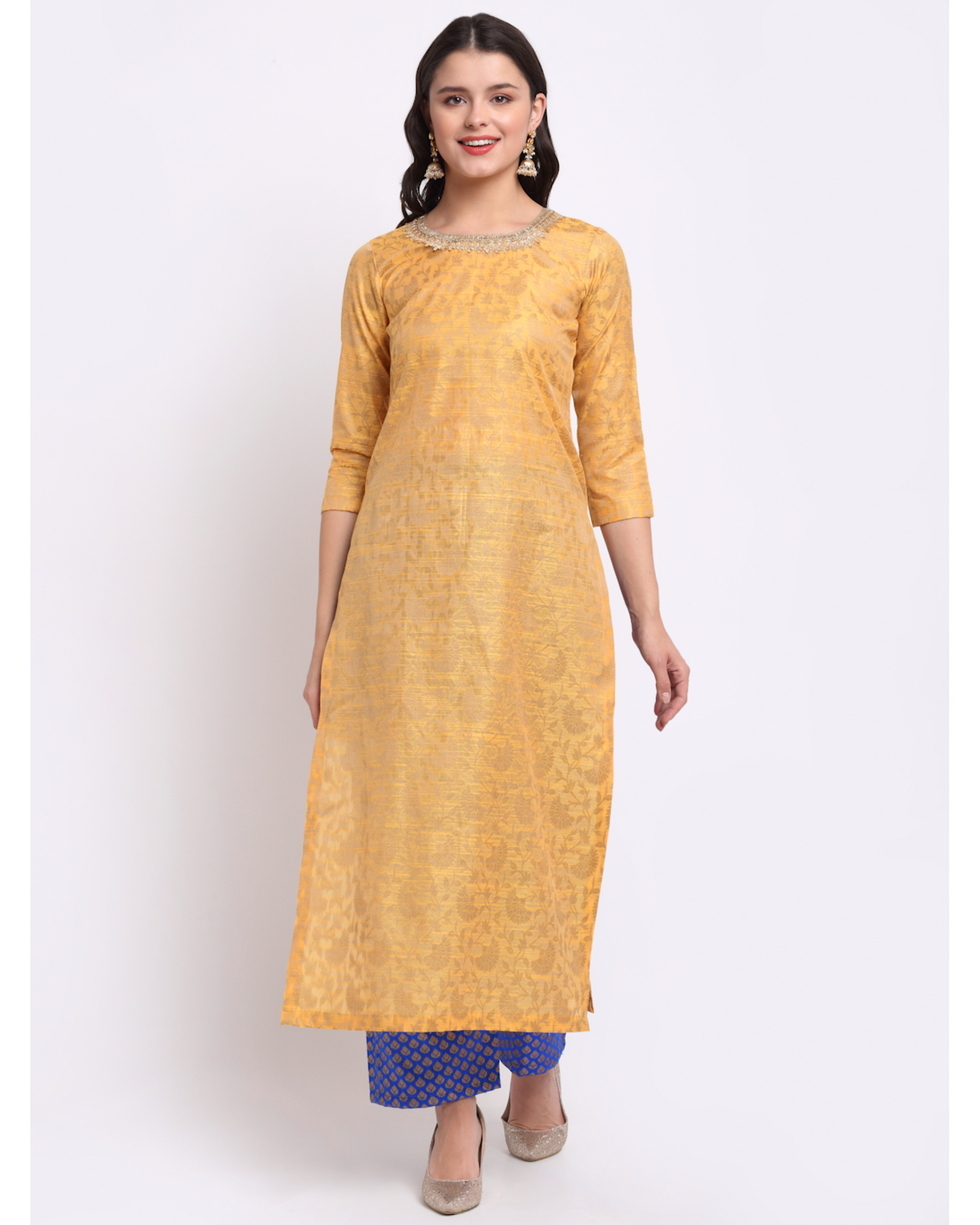 Buy online Green Banarasi Silk Kurti from Kurta Kurtis for Women by  Weavedeal for 2499 at 0 off  2023 Limeroadcom