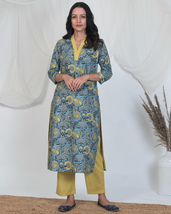 Buy Multicolor Printed Kurta with Potli Button Detailing and Straight Pants  by DRISHTI & ZAHABIA MEN at Ogaan Online Shopping Site