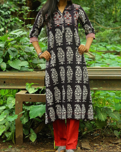 Classic black bagh printed cotton kurta by Mantra | The Secret Label