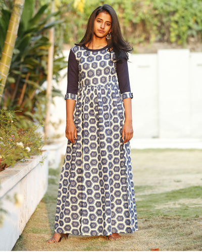 Neelrang Maxi By Kaaj 